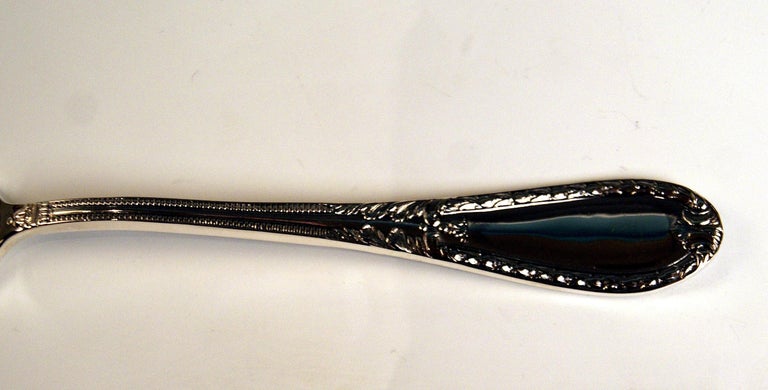 Art Nouveau Silver 234-Pieces Cutlery Set 12 Persons Oriol Barcelona In Showcase For Sale 9