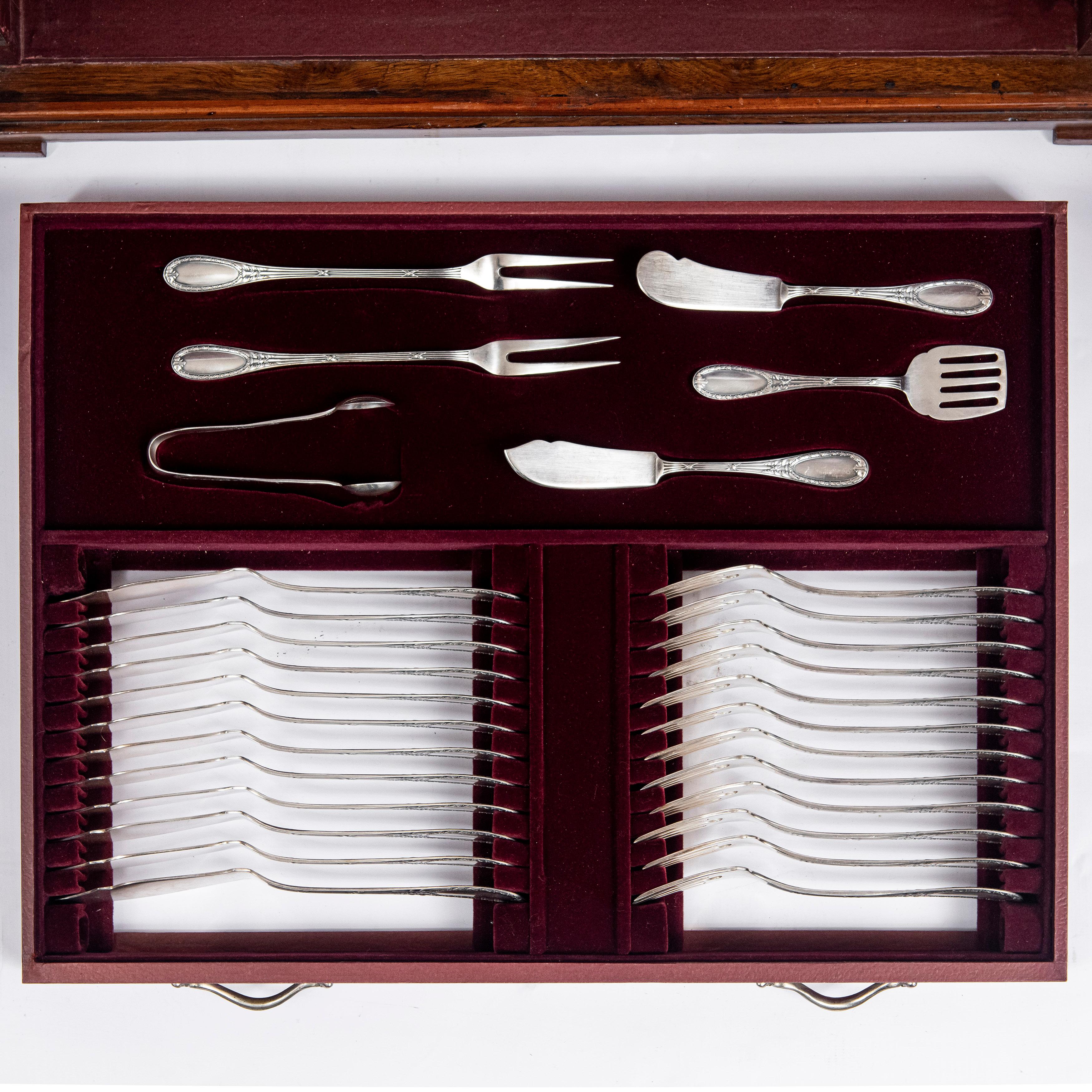 Silver 925 Cutlery Set for 12 People Signed Bruckmann Germany Late 19th Century In Good Condition For Sale In Buenos Aires, Buenos Aires