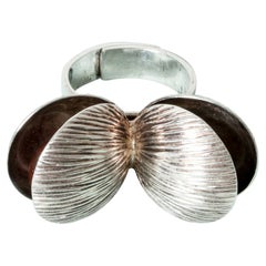 Bague en argent et agate d'Elis Kauppi, Finlande, années 1960