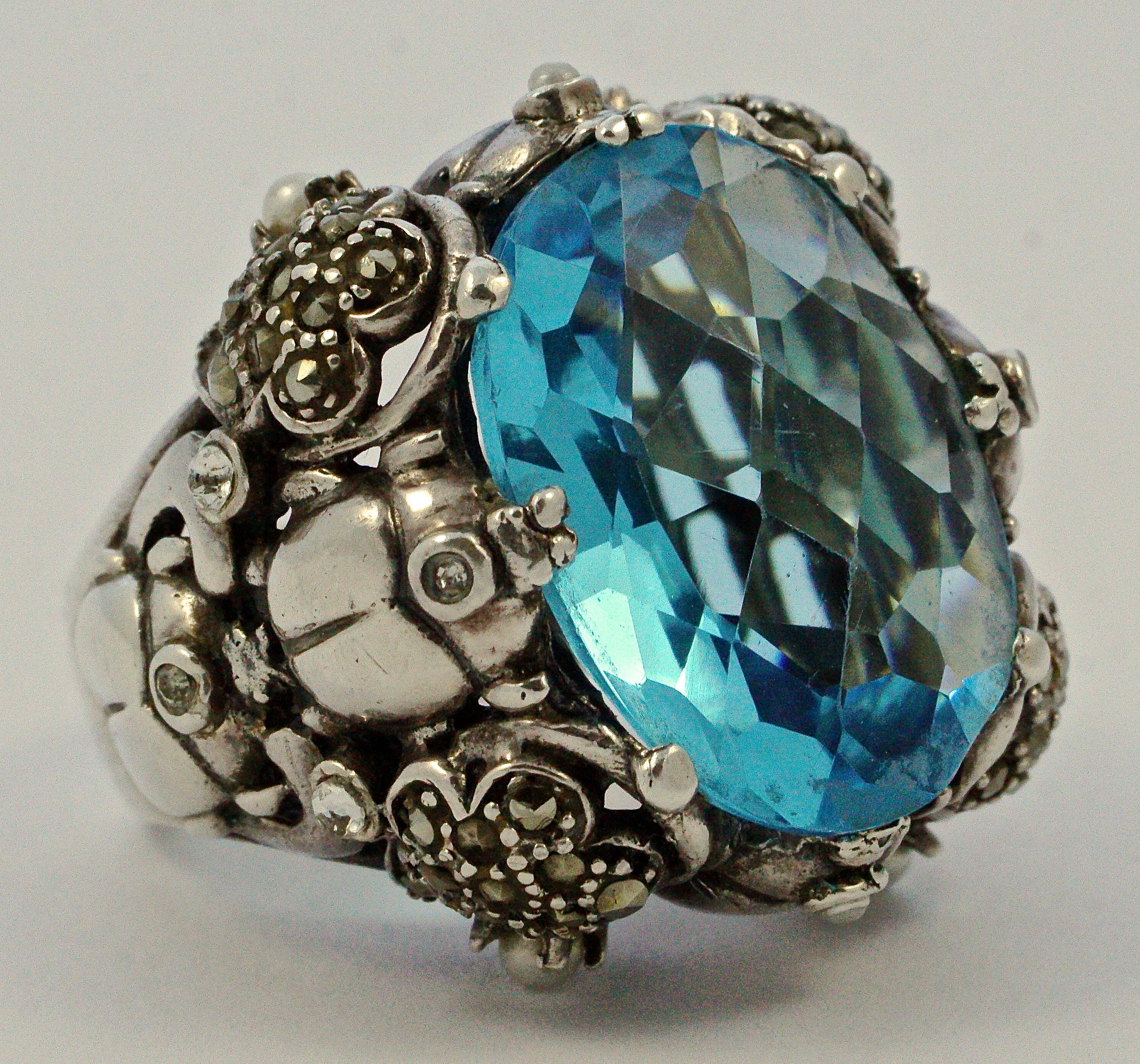 Silver and Blue Oval Glass Marcasite Ladybird Flower Statement Ring circa 1970s For Sale 1