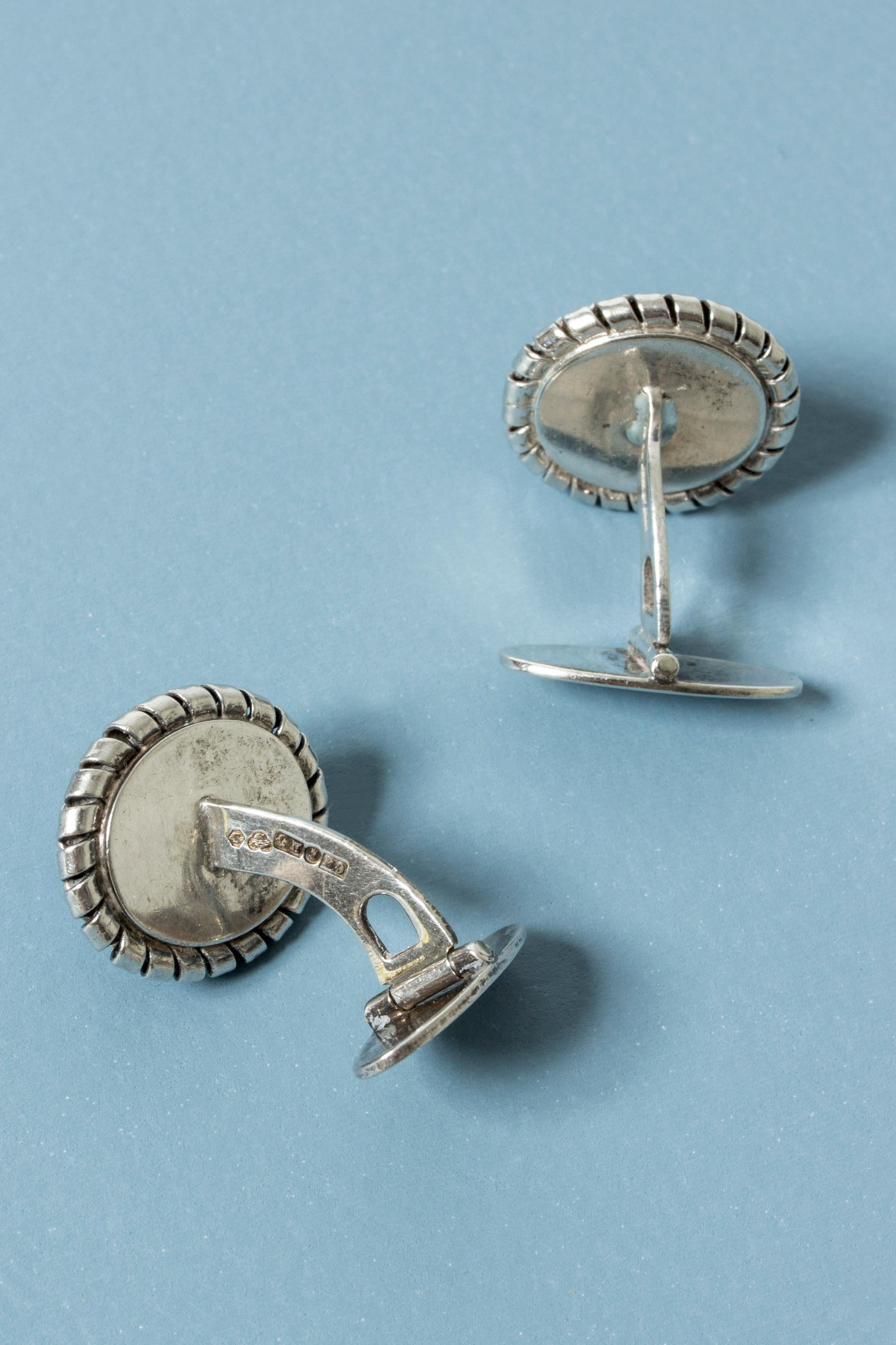 Taille pampille Boutons de manchette en argent et calcédoine de Kaplans, Suède, 1952 en vente