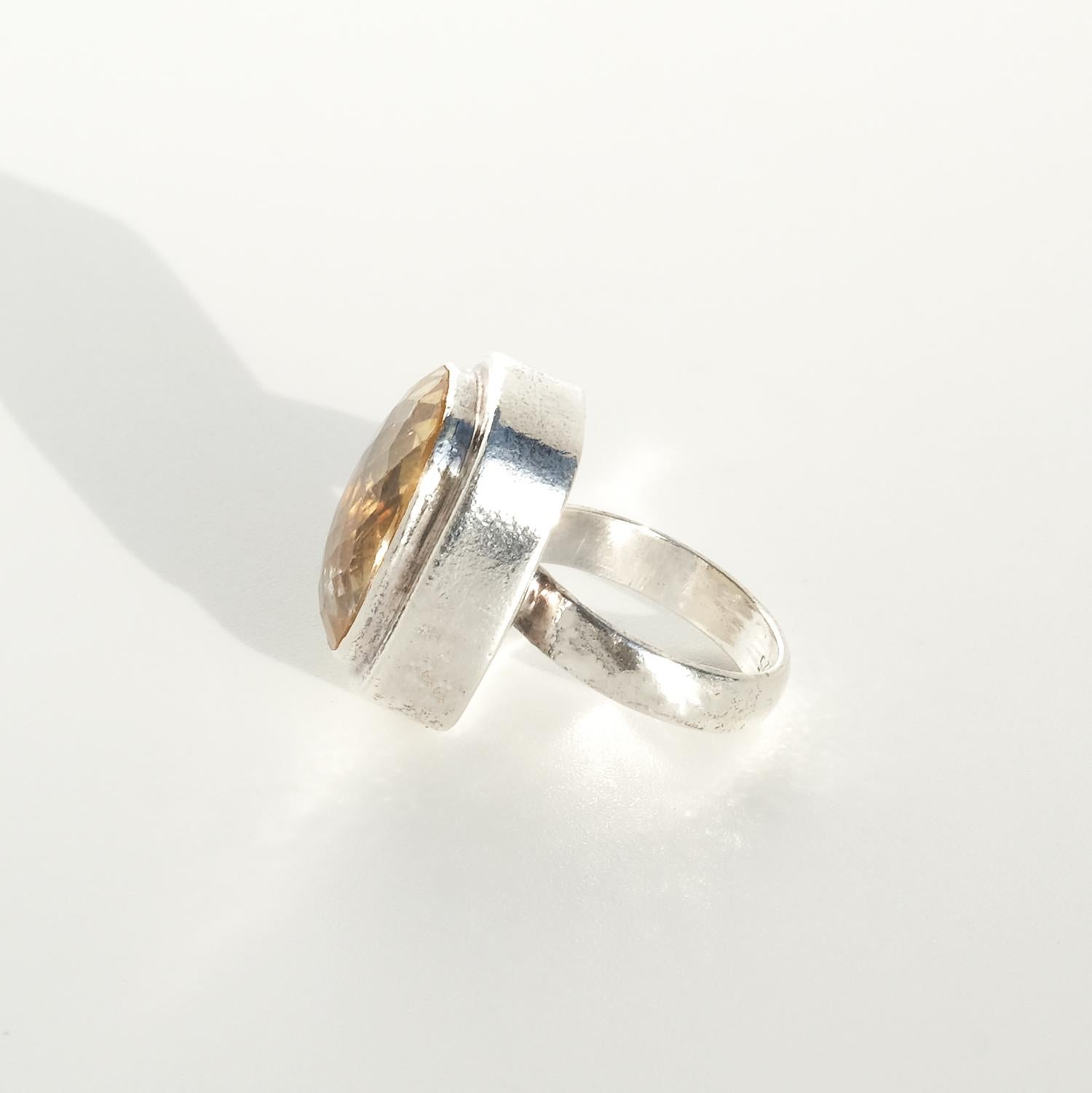 Women's or Men's Silver and Citrine Ring Made 1970s For Sale