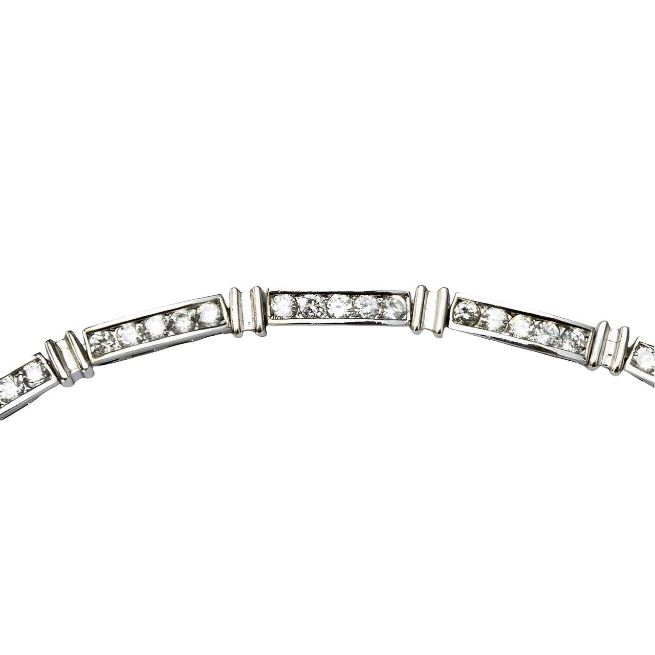 Silver and Clear Rhinestone Link Bracelet circa 1980s In Good Condition For Sale In London, GB