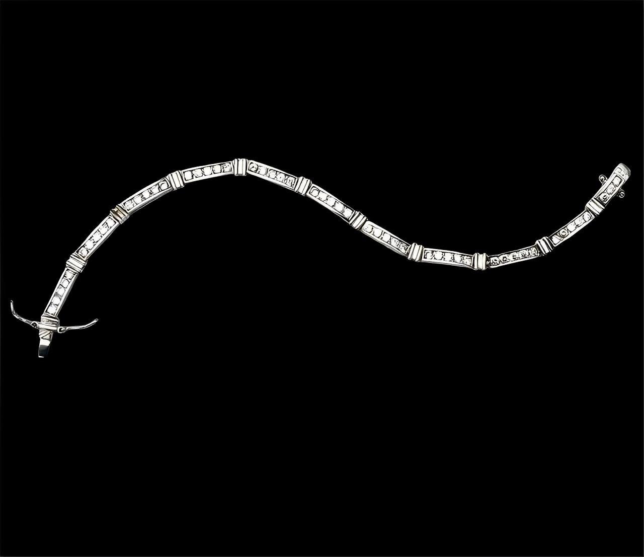 Silber und klarer Strass A Link Armband circa 1980s im Angebot 5