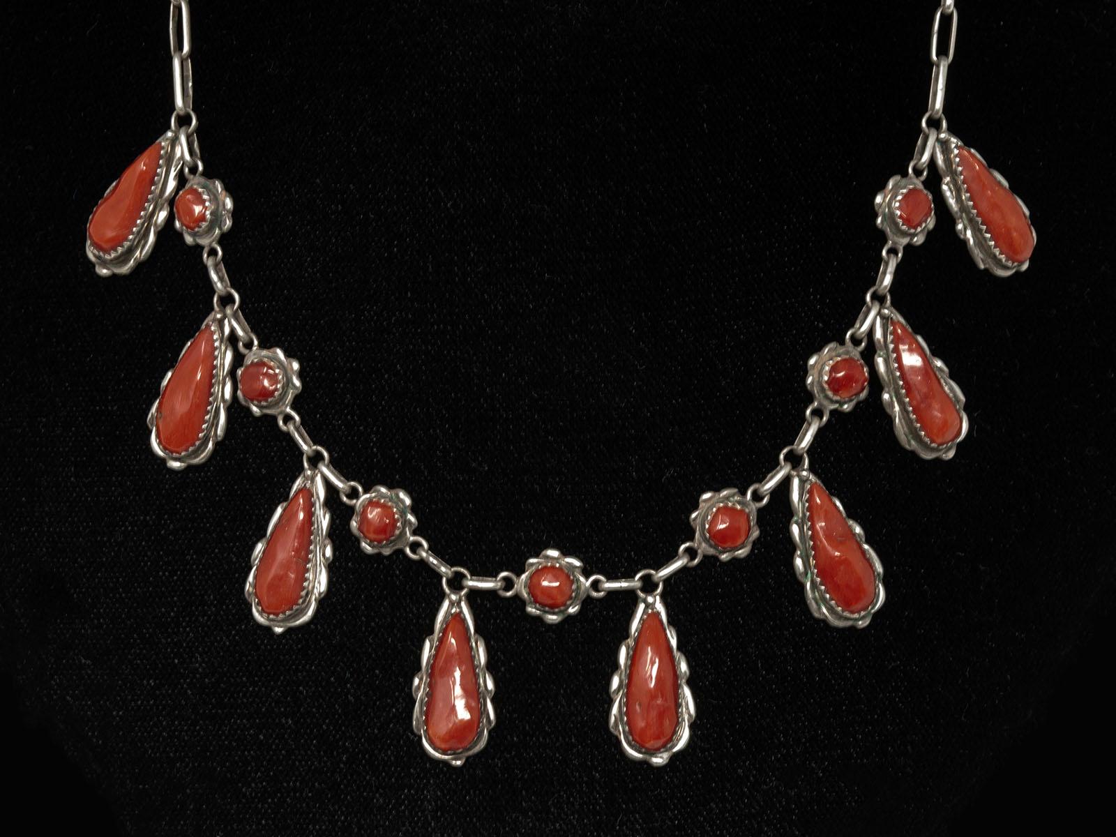 Silver and Coral Necklace and Earrings by Alvina Quam, Zuni jeweler In Excellent Condition For Sale In Point Richmond, CA
