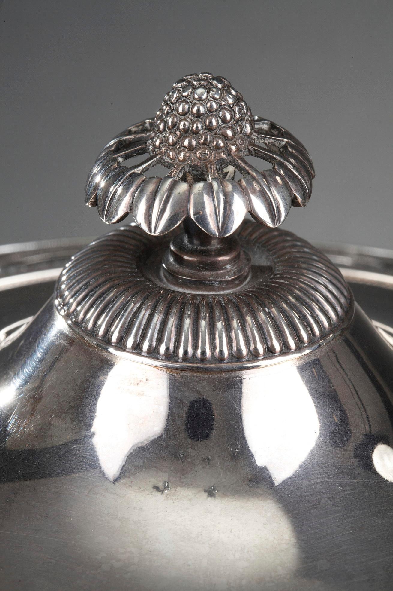 Confitero de plata y cristal tallado en venta 8