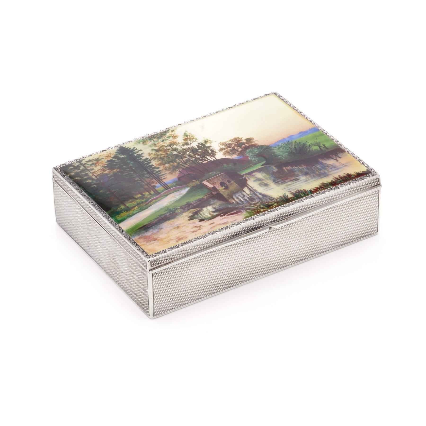 Cigarrera de plata y esmalte con paisaje, 1900 principios del siglo XX en venta