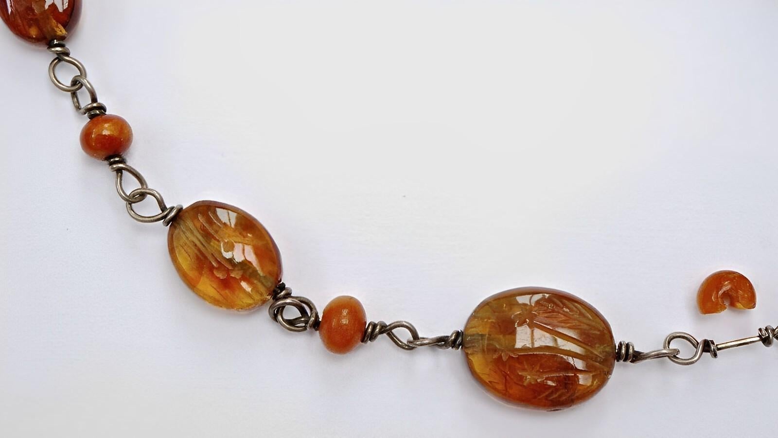 Silver and Floral Etched Amber Bead Hand Forged Necklace circa 1970s For Sale 1