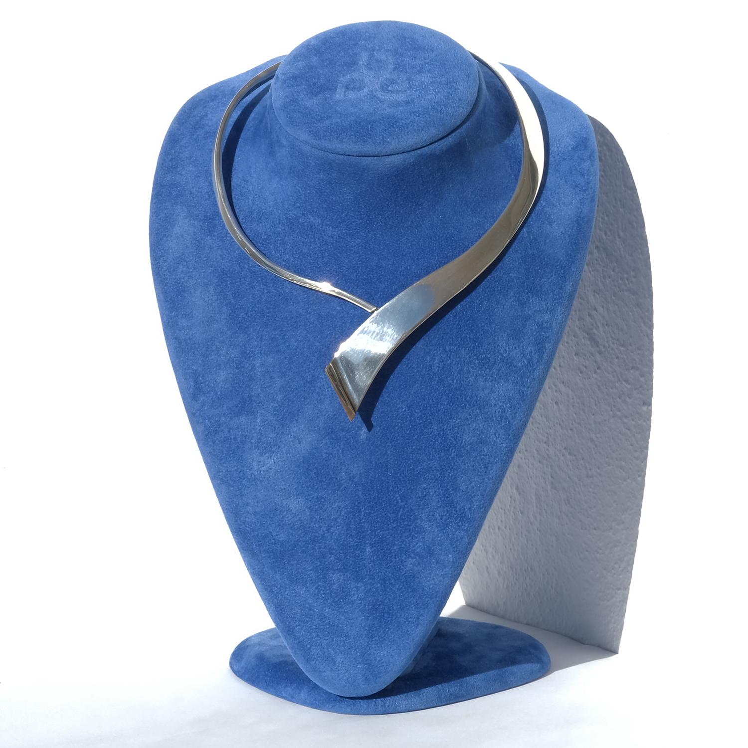 Anello da collo in argento e argento dorato realizzato nel 2004 in vendita 3