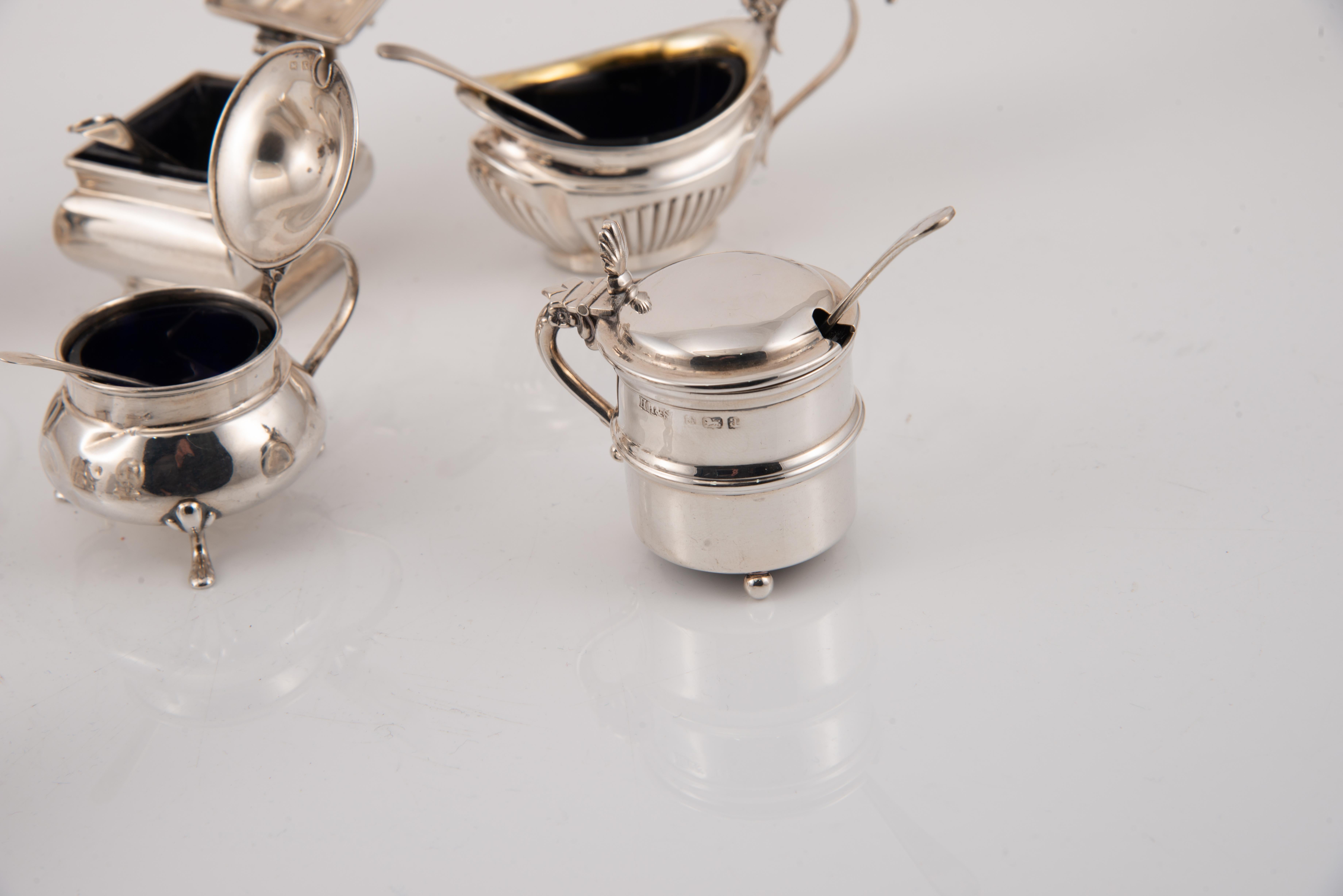Senftöpfe aus Silber und Glas. England, 20. Jahrhundert. im Zustand „Gut“ im Angebot in Madrid, ES