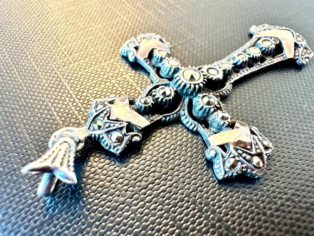 Silver and Gold Cross with Marcasites, from the Victorian Era For Sale 1
