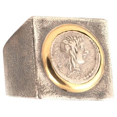 Anello da uomo in argento e oro con una moneta romana Quinarius