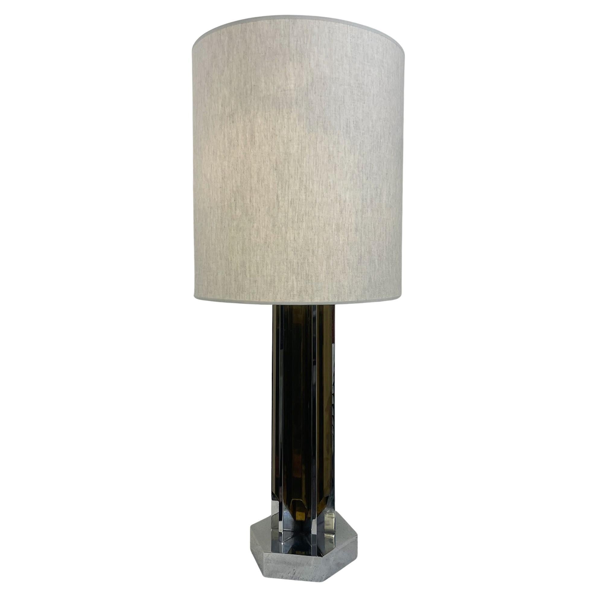 Lampe aus silberfarbenem und goldenem Metall, Italien in den 1970er Jahren