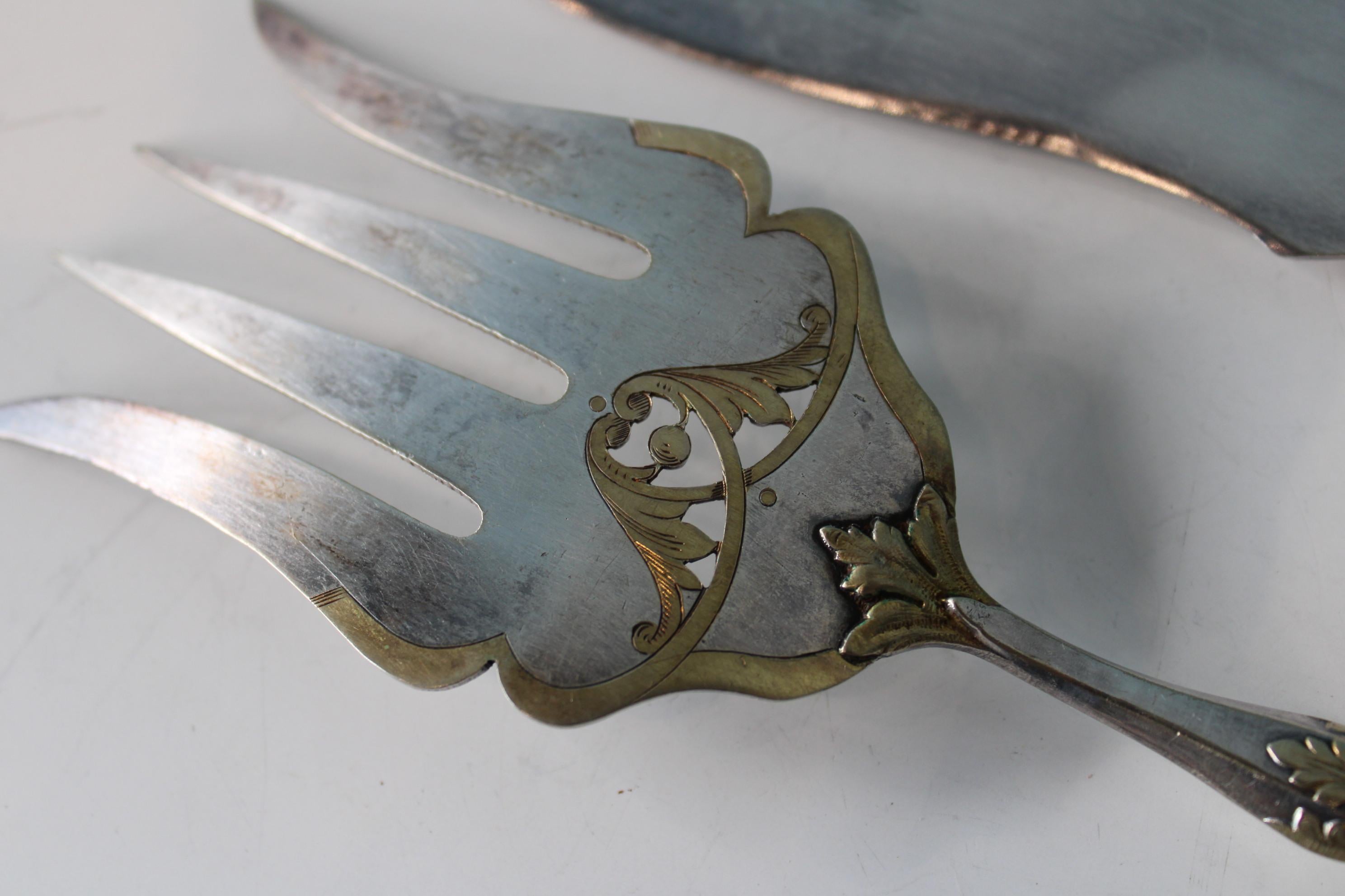 19th Century Silver and gold metal serving cutlery in their box For Sale