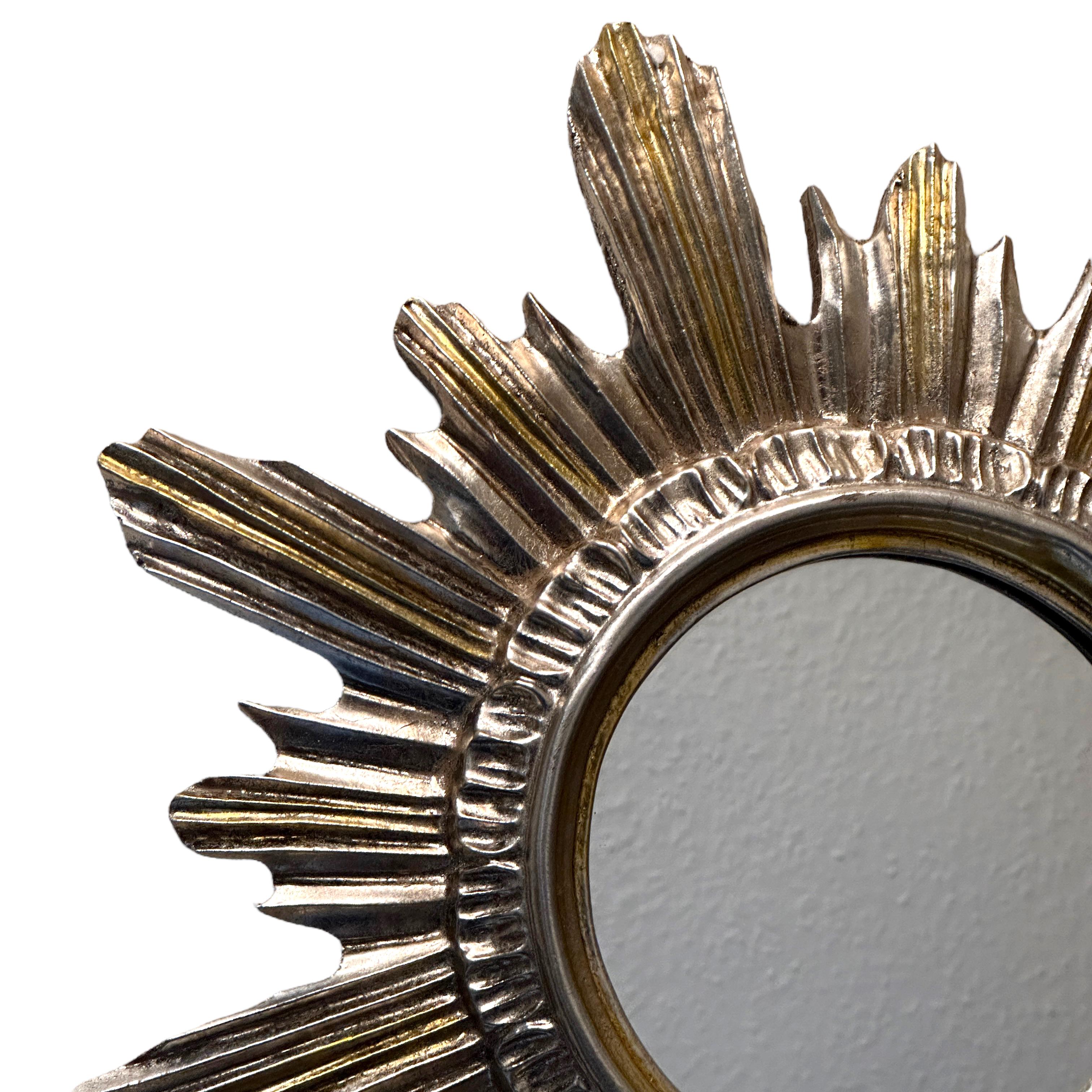 Miroir argenté et doré en forme d'étoile solaire Bois Stuc, Italie, vers les années 1960. Bon état - En vente à Nuernberg, DE
