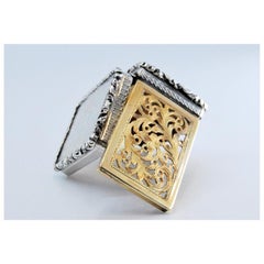Vinaigrette-Dose aus Silber und Gold mit viktorianischen Verzierungen an Deckel und Gehäuse