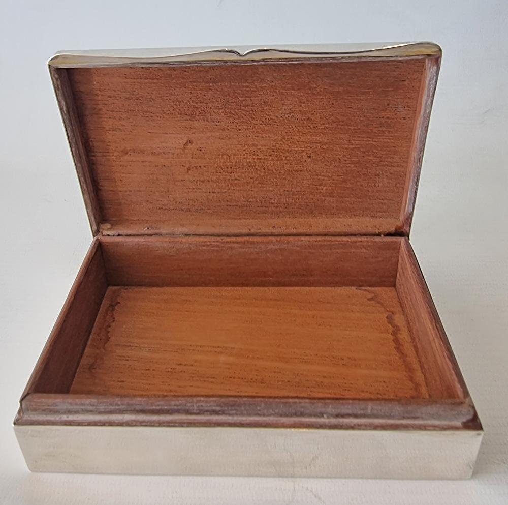 Britannico Humidor o scatola per sigari in argento e smalto Guilloche di Albert Carter in vendita