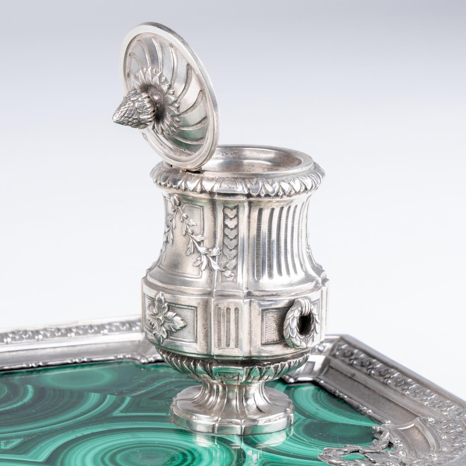 Calamaio da tavolo in argento e malachite di Guillemin Frères, stile Luigi XVI. in vendita 1