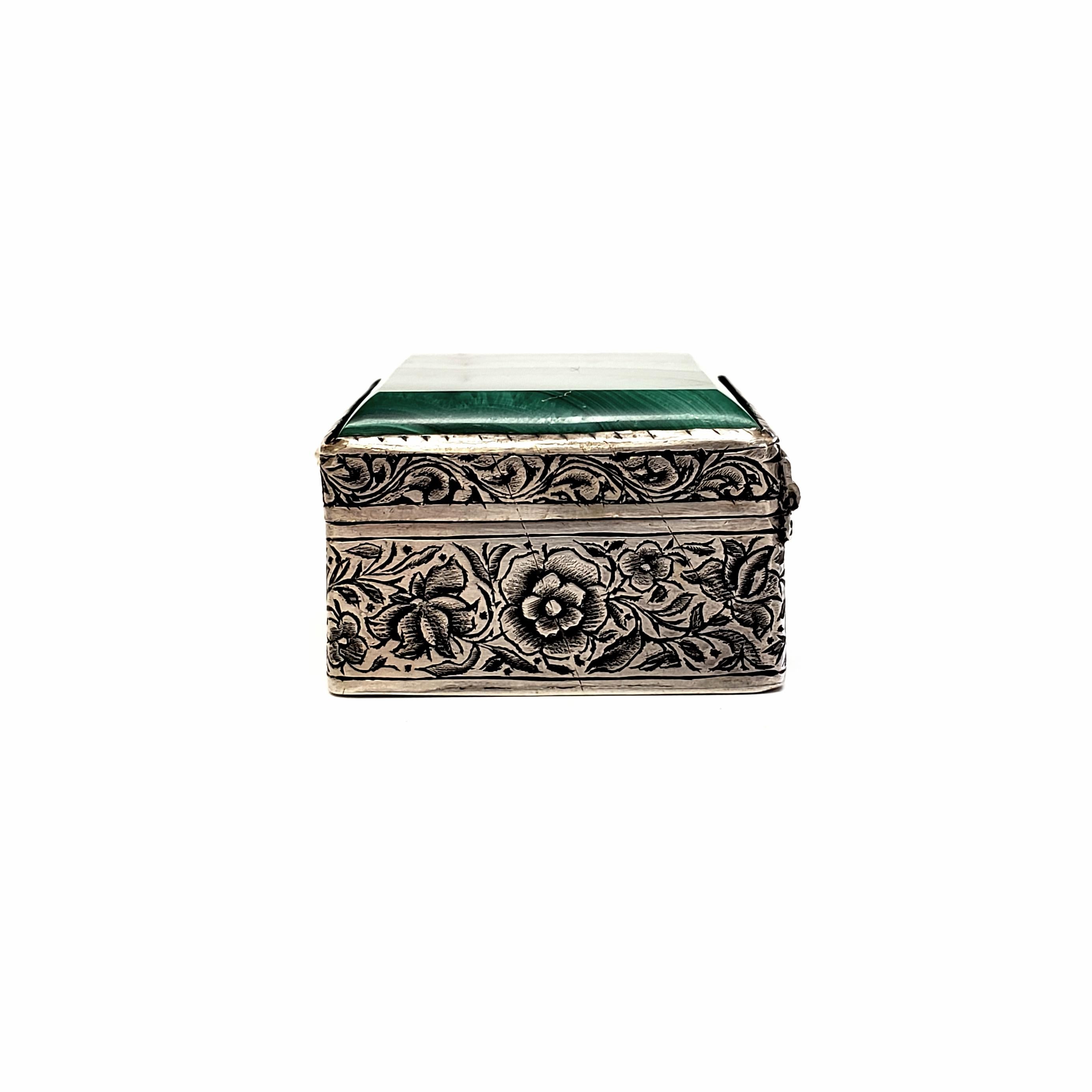 Silver and Malachite Small Trinket Box In Good Condition In Washington Depot, CT