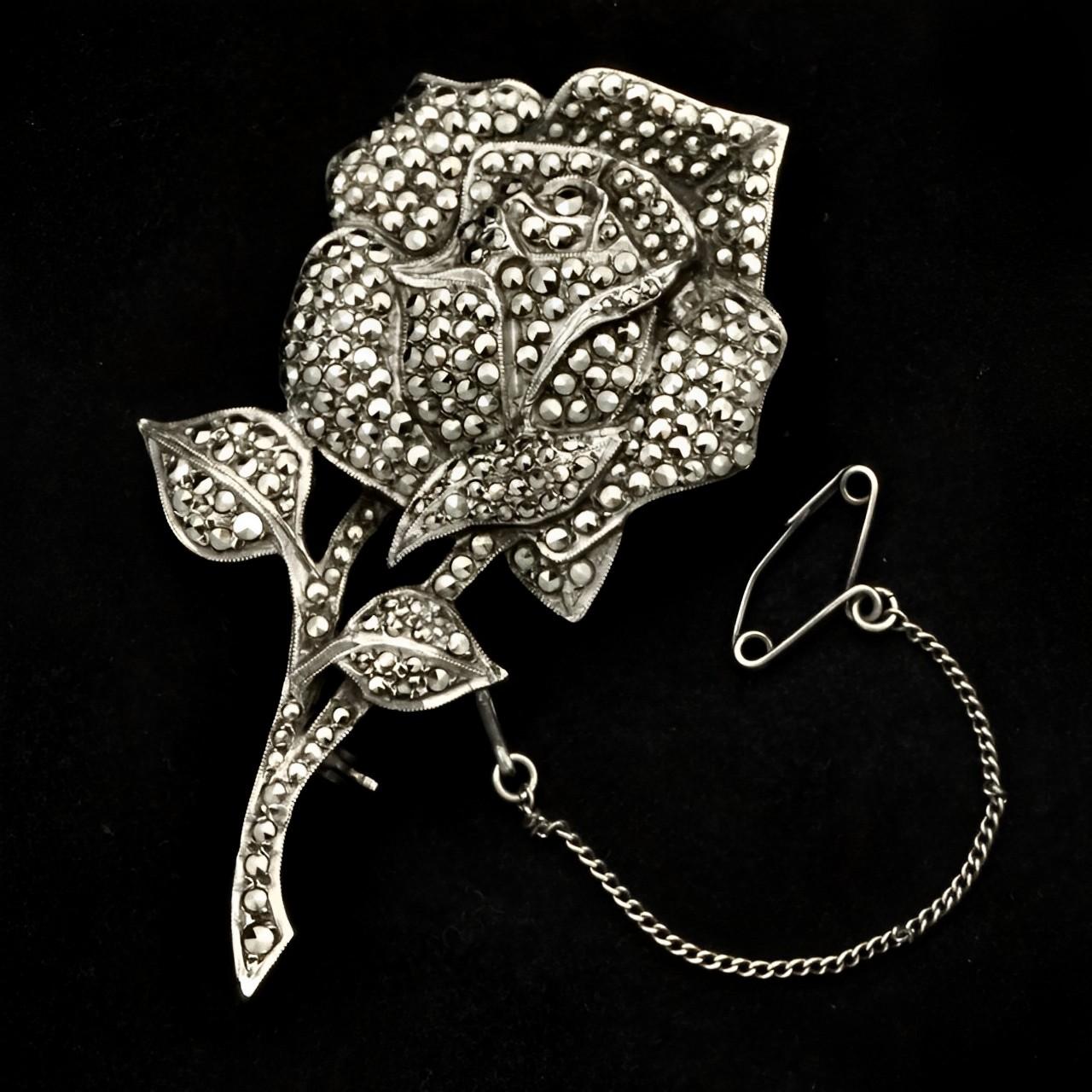Silver and Marcasite Rose Brooch circa 1930s For Sale 1