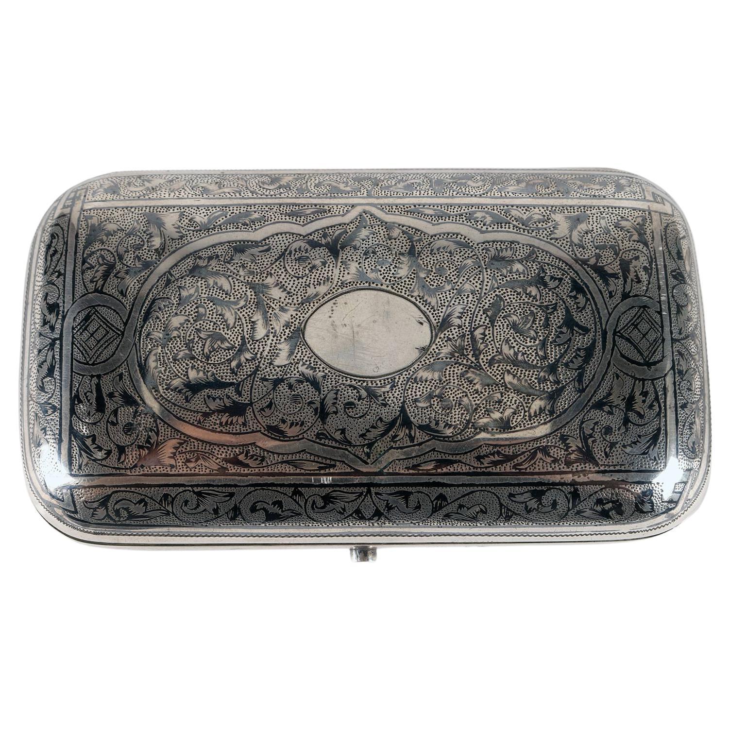 Silver and niello tobacco box, Moscow, Russia 1879.  For Sale