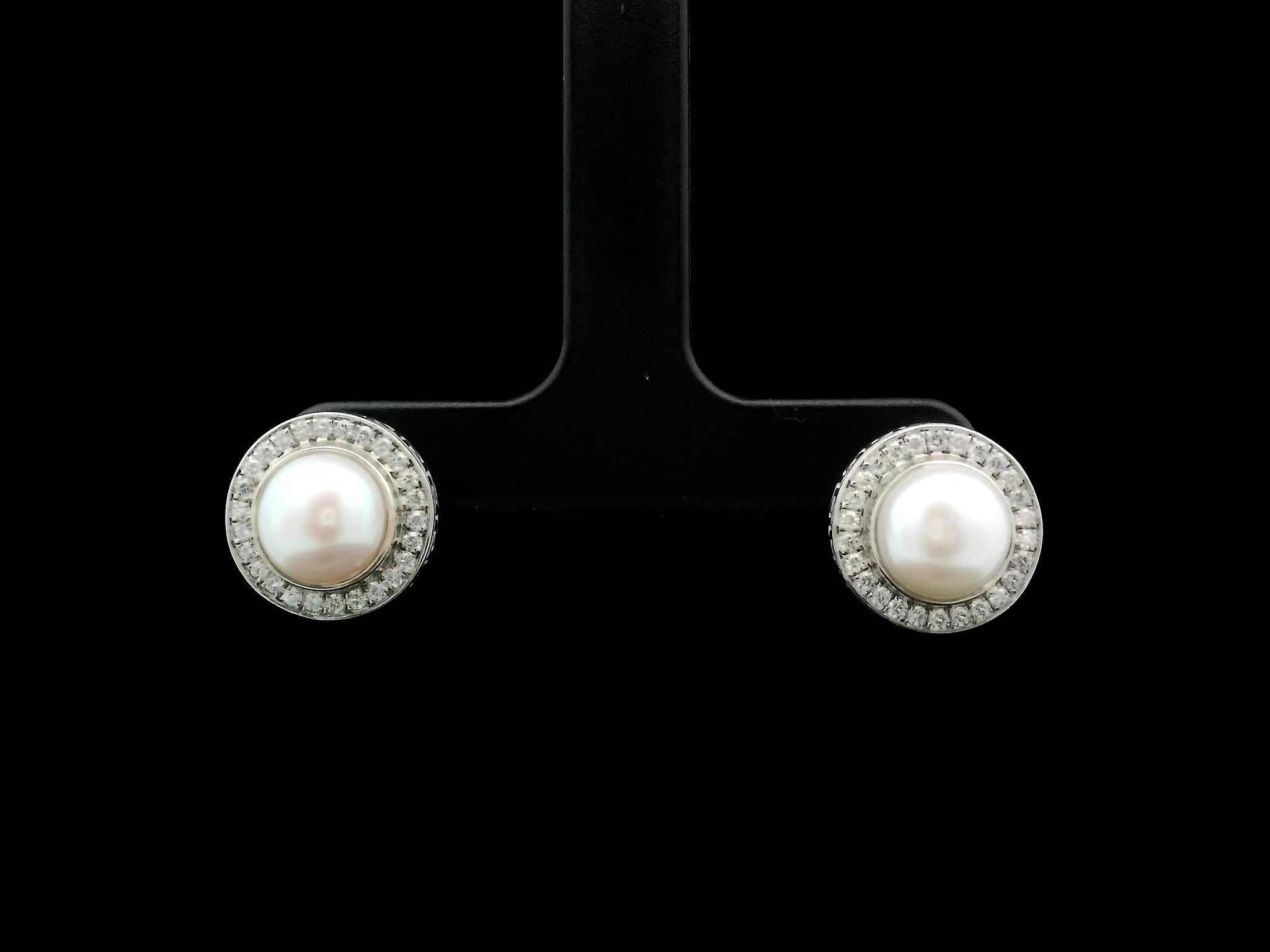 Uncut Silver and Pearl Balinese Stud Earrings For Sale