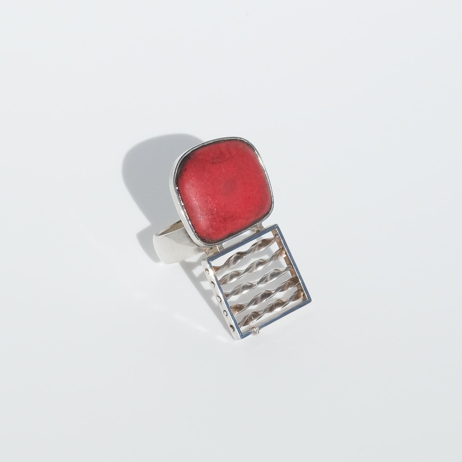 Silver and Red Stone Ring by Thomas Raschke In Excellent Condition For Sale In Stockholm, SE