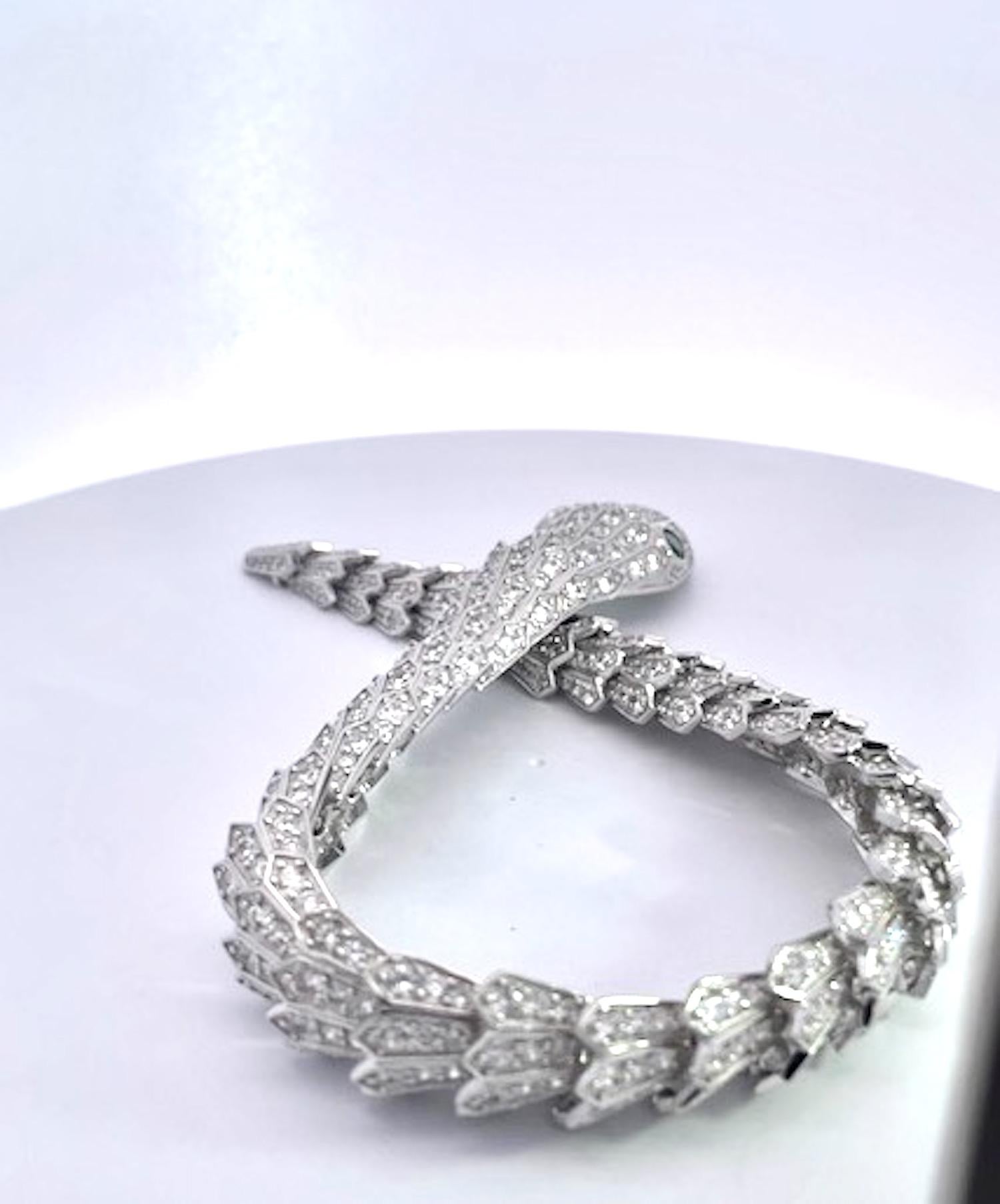 Schlangenarmband aus Silber und Strass im Stil von Bulgari Damen im Angebot