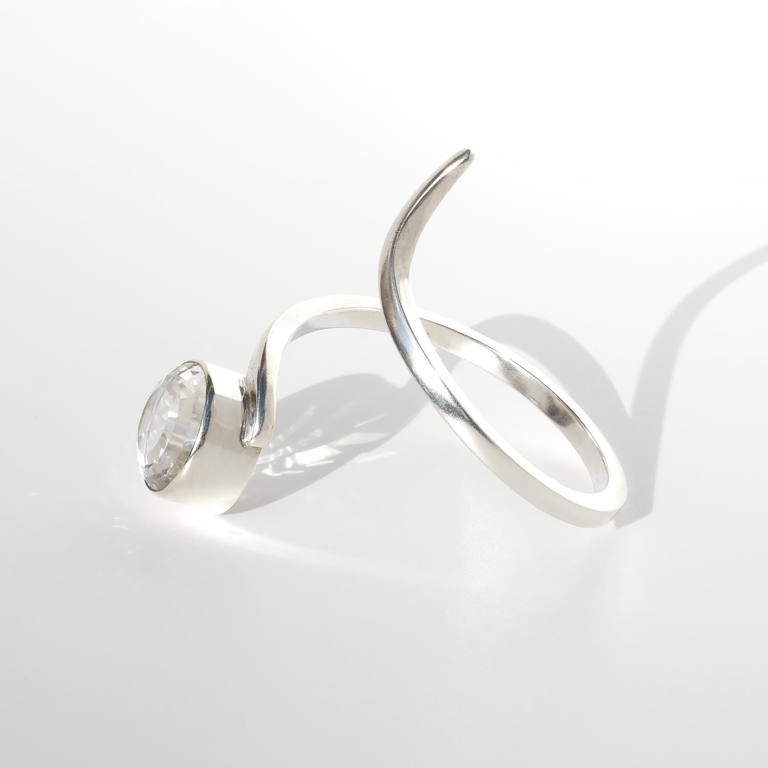 Manschettenarmband aus Silber und Bergkristall von Isaac Cohen, hergestellt 1966 im Zustand „Gut“ im Angebot in Stockholm, SE