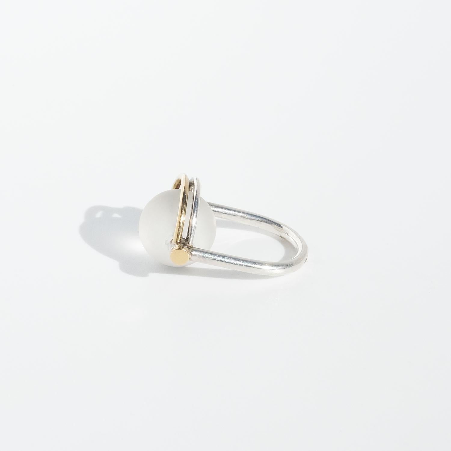 Silver and Rock Crystal Ring by Swedish Master Glenn Roll Made Year 1985 In Good Condition For Sale In Stockholm, SE