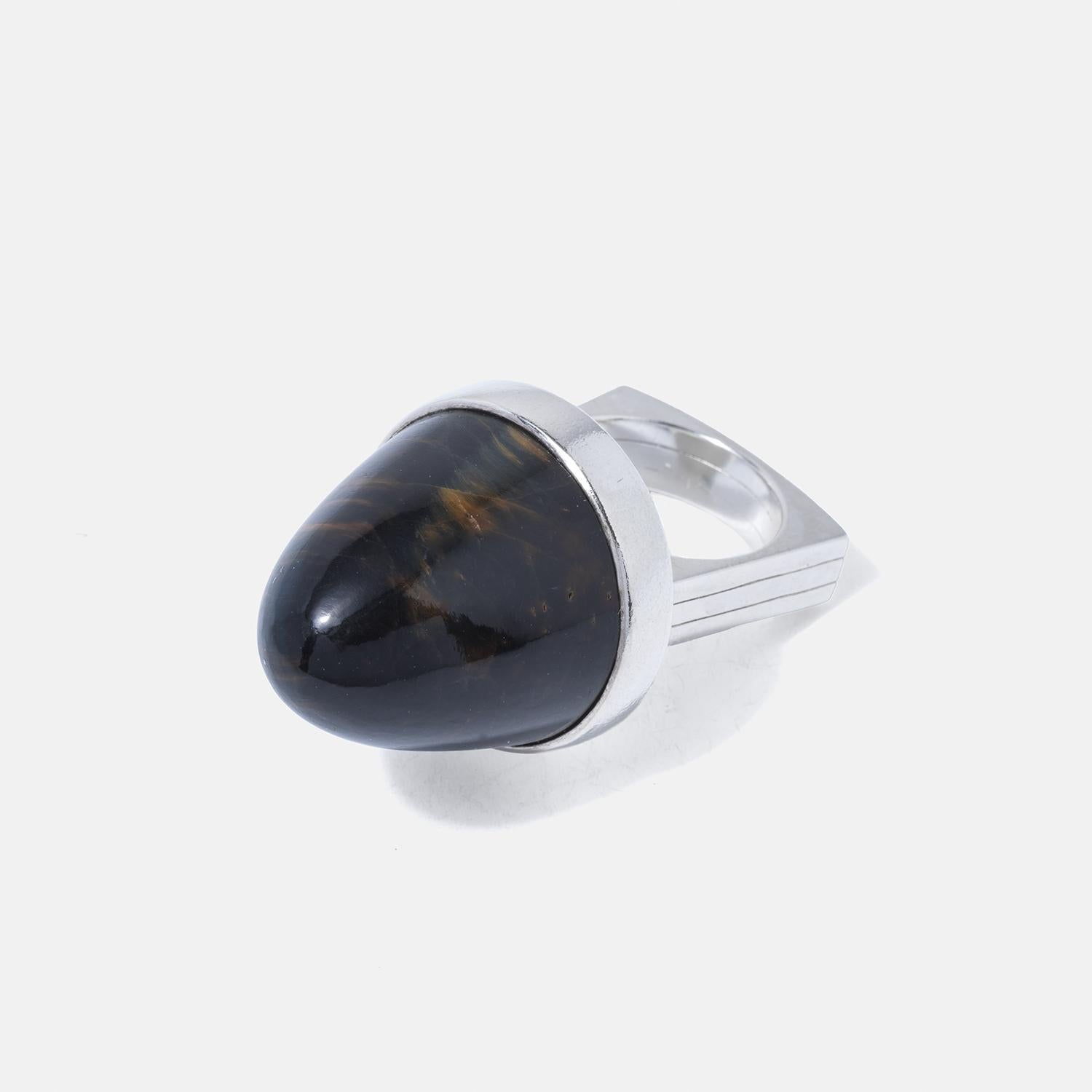 Silver and Tiger Eye Ring by Swedish silver master Suzanne Färnert, 1970s In Good Condition For Sale In Stockholm, SE