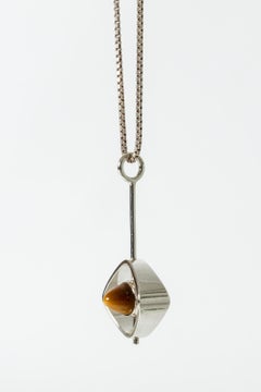 Ciondolo in argento e tigre di Elis Kauppi, Kupittaan Kulta, Finlandia, anni '60