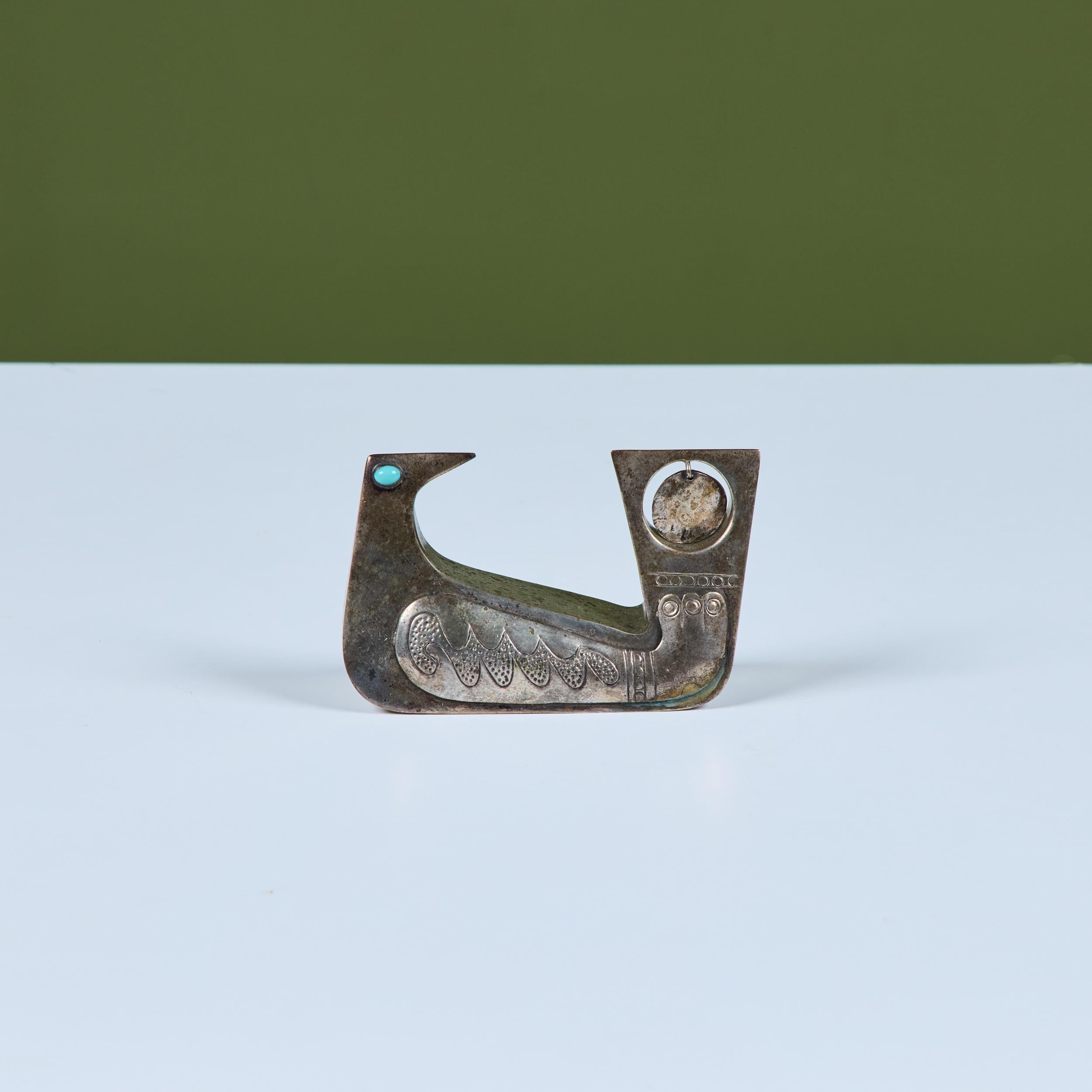 Équatorien Sculpture d'oiseau en argent et turquoise par Joaquin Tinta en vente