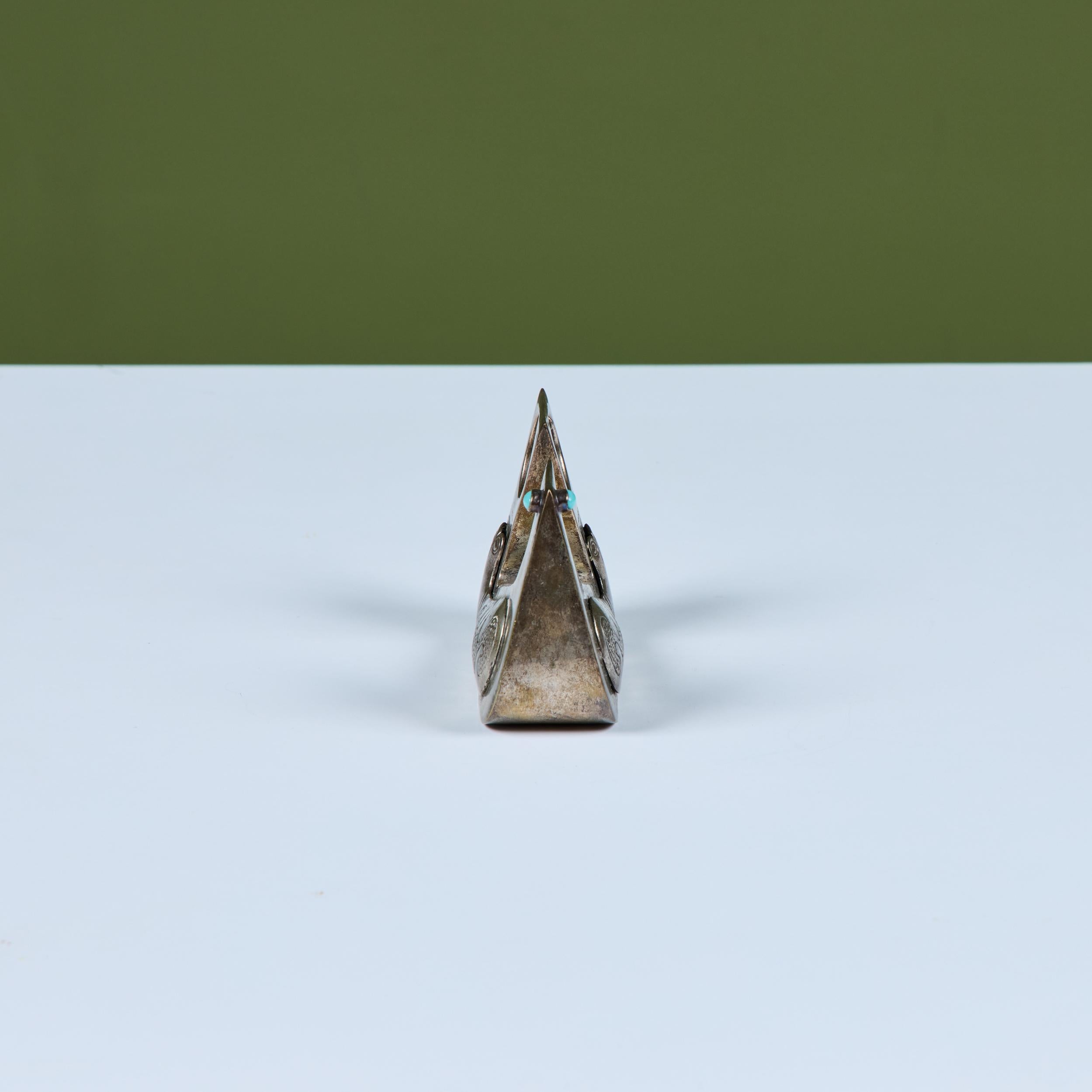 Milieu du XXe siècle Sculpture d'oiseau en argent et turquoise par Joaquin Tinta en vente