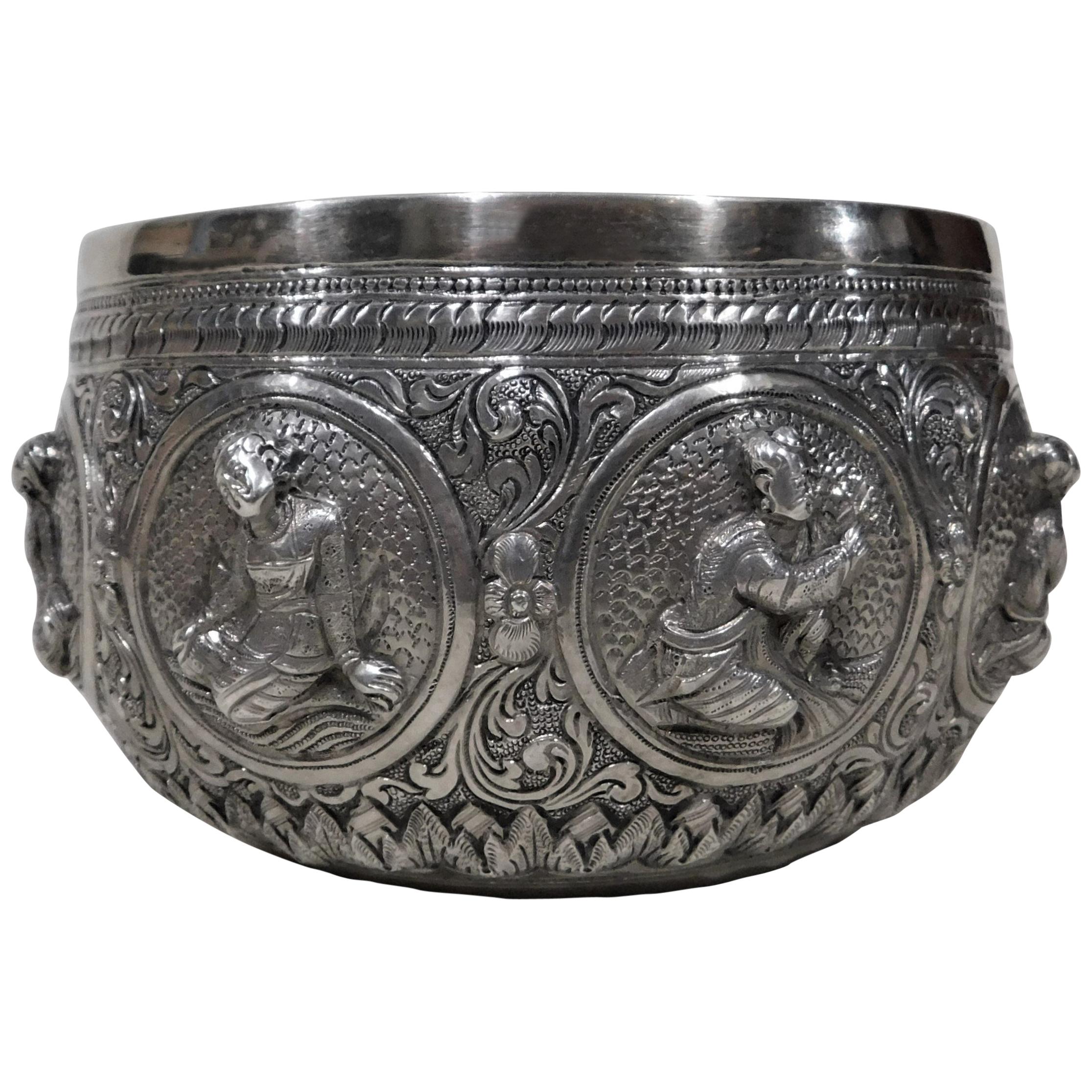Silver Anglo-Indian Bowl with Eight Figures For Sale