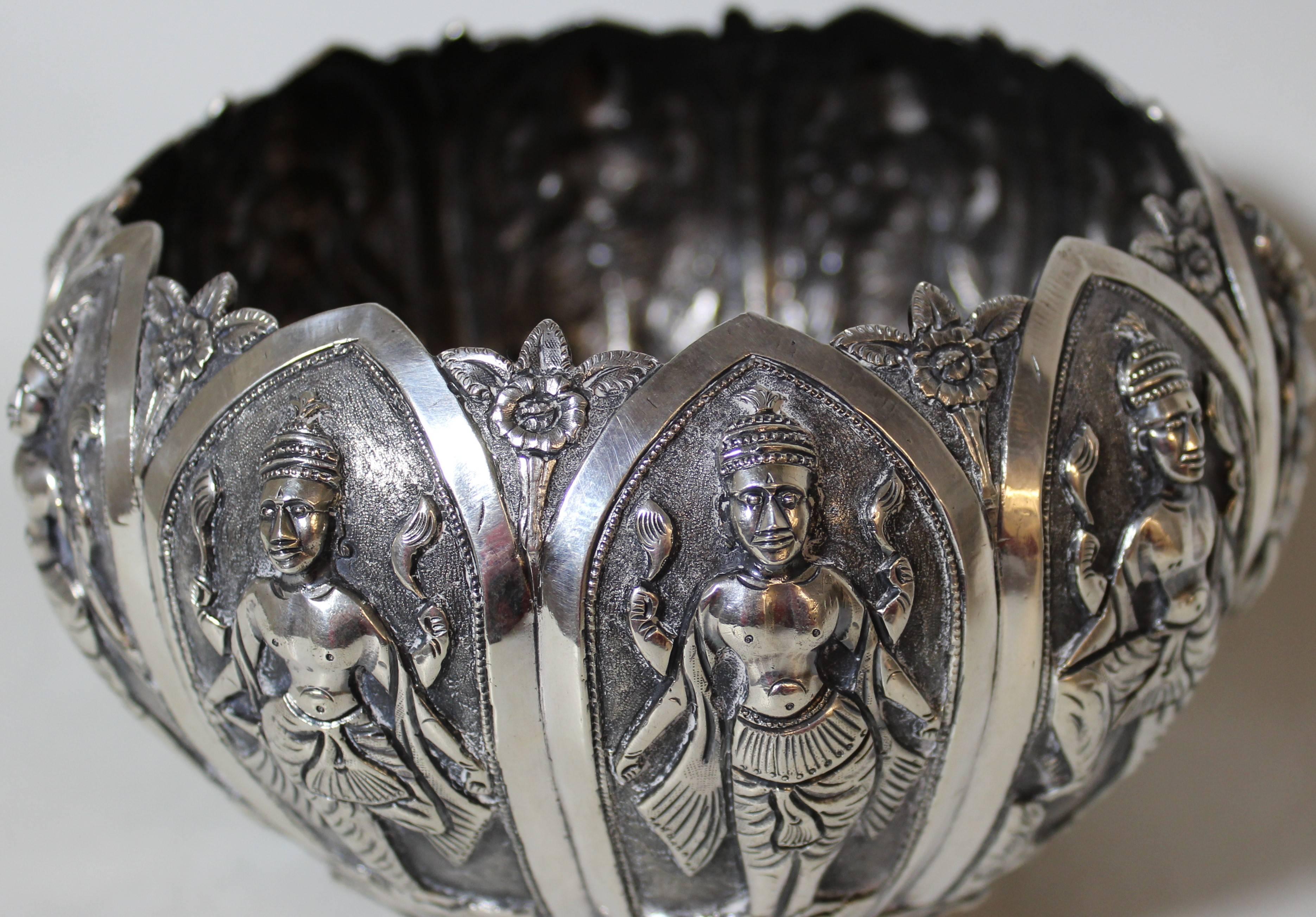 Silver Anglo-Indian Bowl with Figures For Sale 2