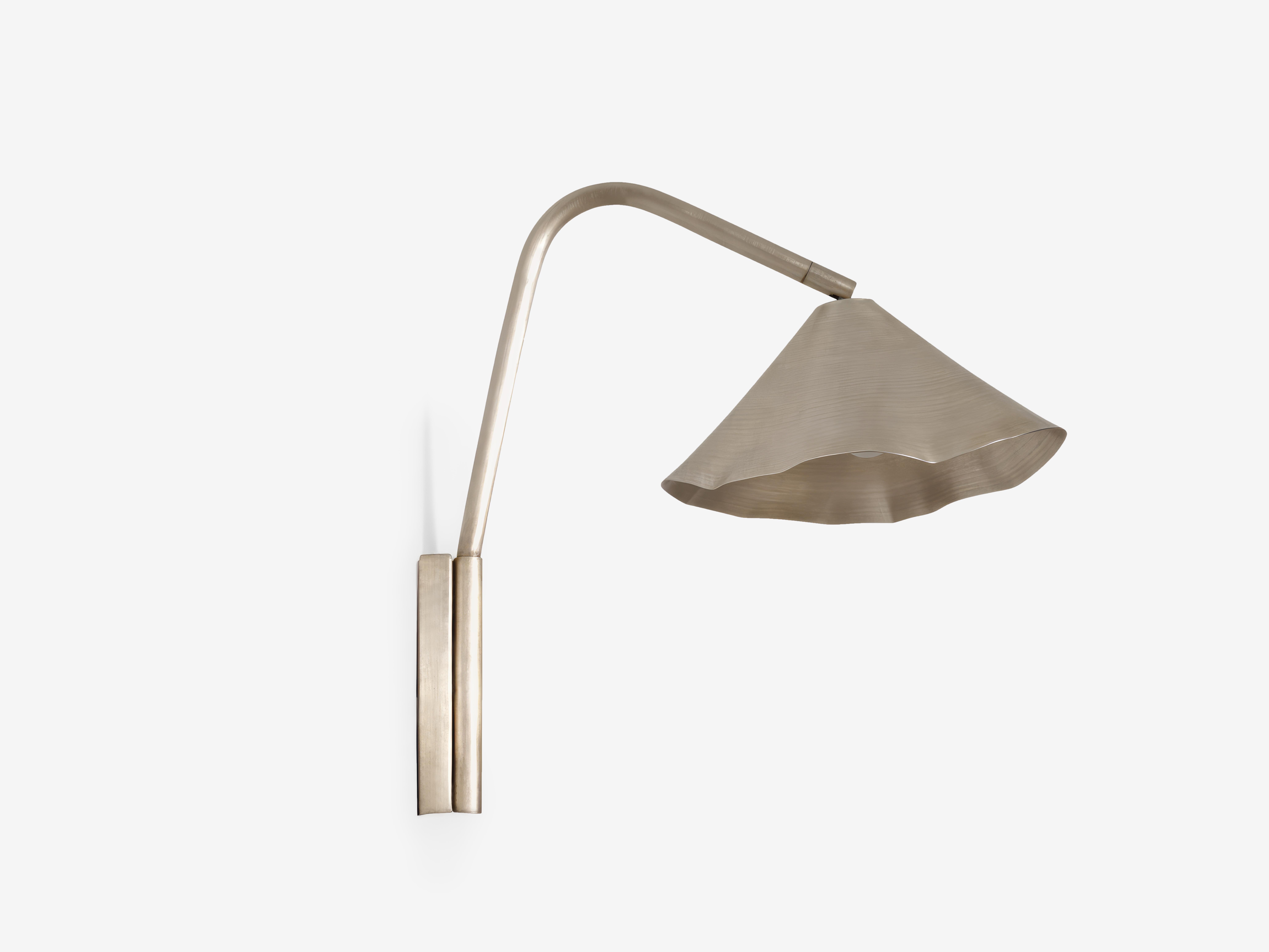 Silver Antica II Sconce by OHLA STUDIO
Dimensions: D 40 x W 25 x H 40 cm 
Materials: Copper.
1 kg

Available in other finishes: Silver, Forest, and Teal.
Available in dimmer and simple versions.

A pre-Hispanic smithing tradition thrives by