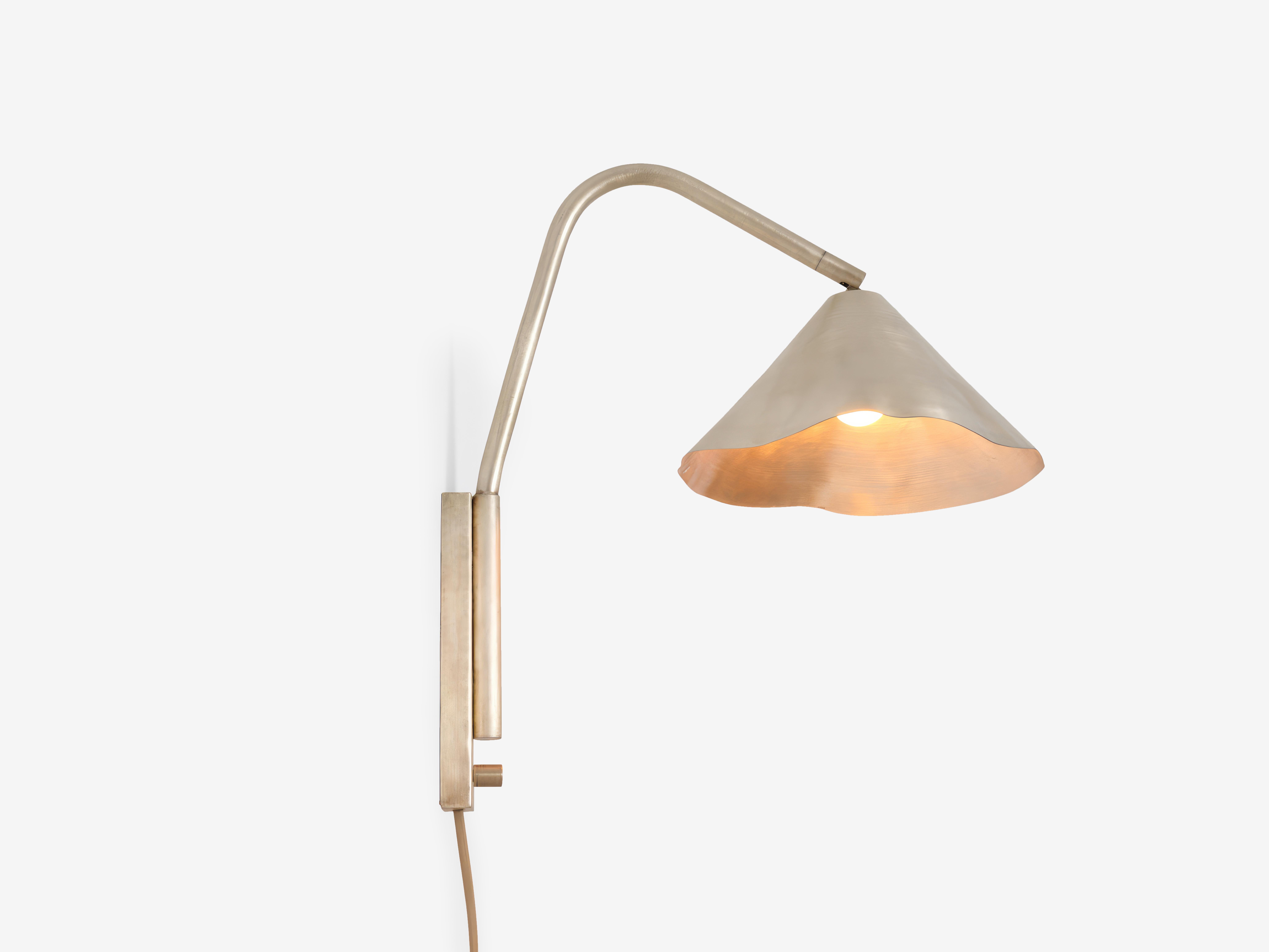 Silver Antica II Sconce by OHLA STUDIO In New Condition For Sale In Geneve, CH