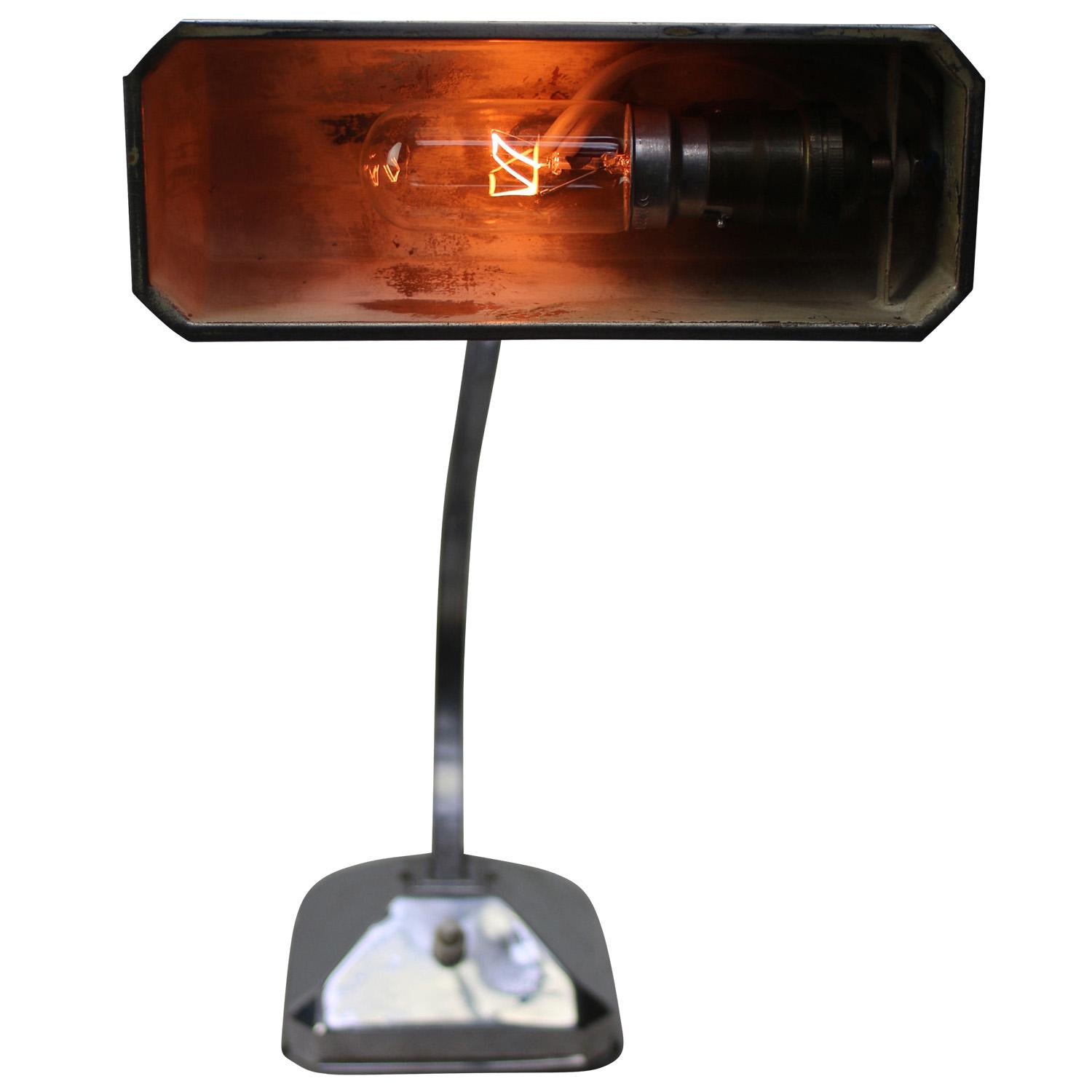 Silver Art Deco Banker Table Desk Lamp In Good Condition For Sale In Amsterdam, NL