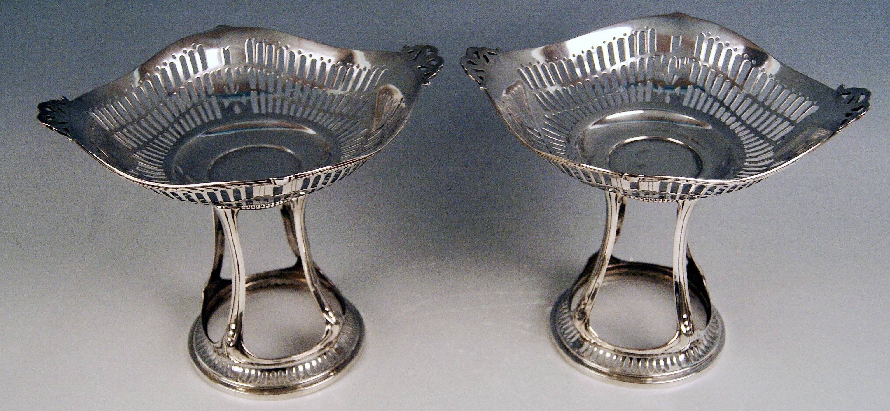Silver Art Nouveau Pair of Centrepieces Holders Bruckmann and Sons, Germany 1900 In Excellent Condition For Sale In Vienna, AT