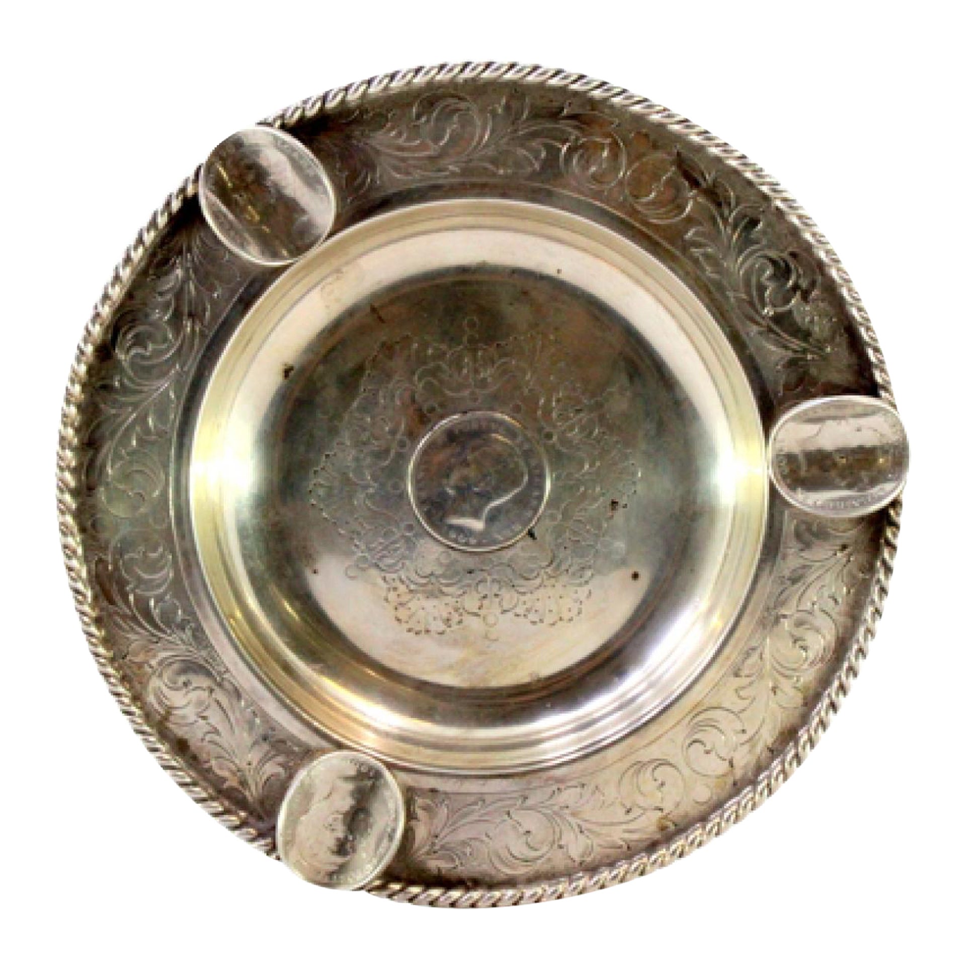 Silver ashtray w/ corded friezes, engraved garlands
4 inlaid coins of D Luís