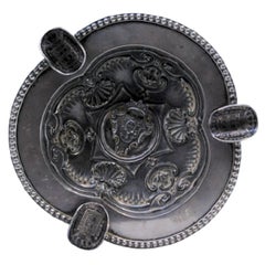 Silver ashtray with pearled frieze, shell form, arms, and D. Maria I coins Antique Silver ashtray with pearled frieze, shell form, arms, and D. Maria I coins