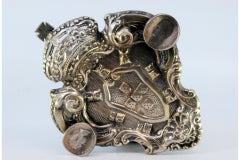 Silver ashtray with Portuguese arms and three D. Luís coin rests