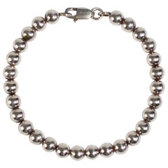Silbernes Perlenarmband