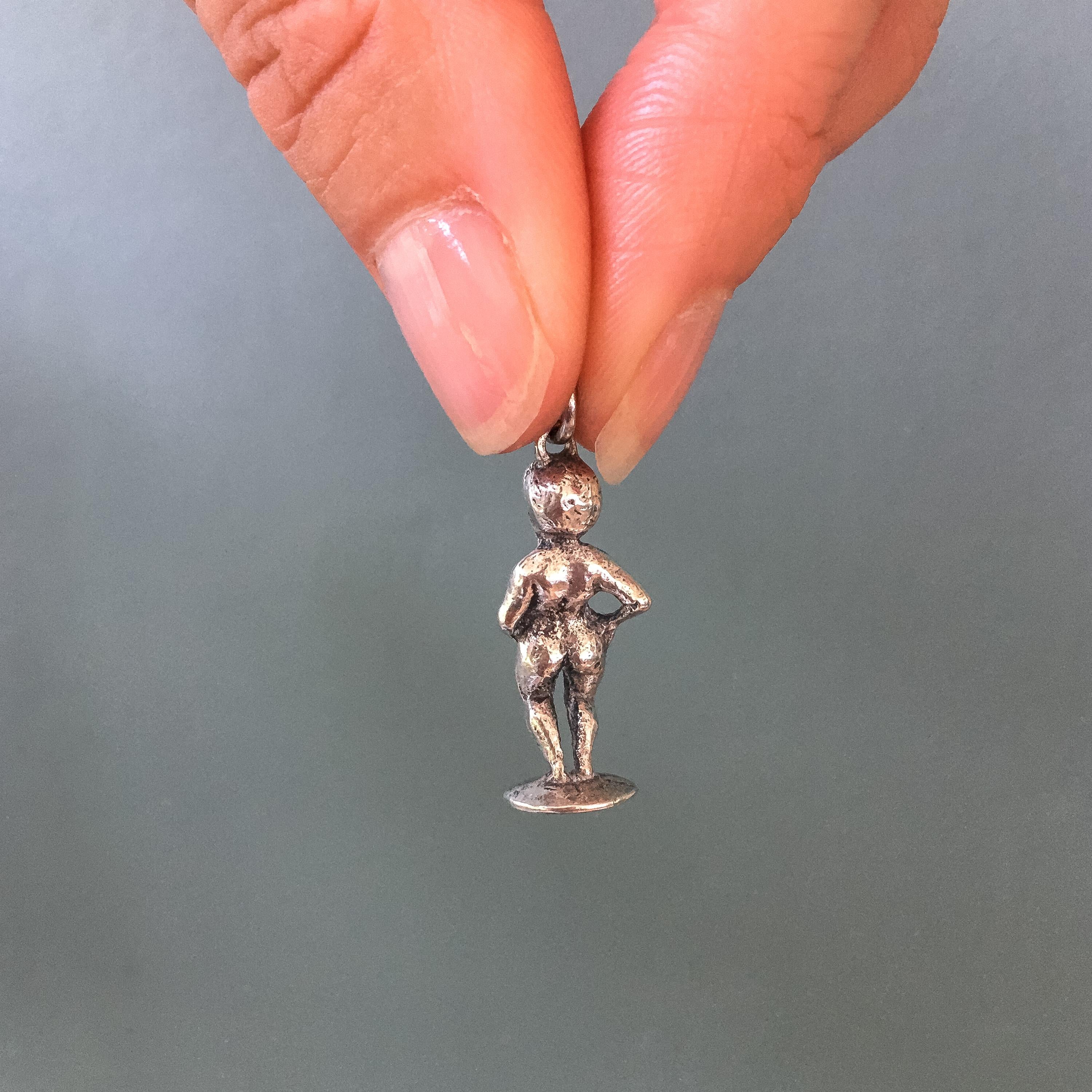 Belgische Manneken Pis-Silber-Charm-Anhänger 1