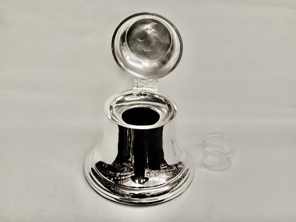 Sterling Silver Silver Bell Inkstand, Dated 1913, a & J Zimmermann, Birmingham For Sale