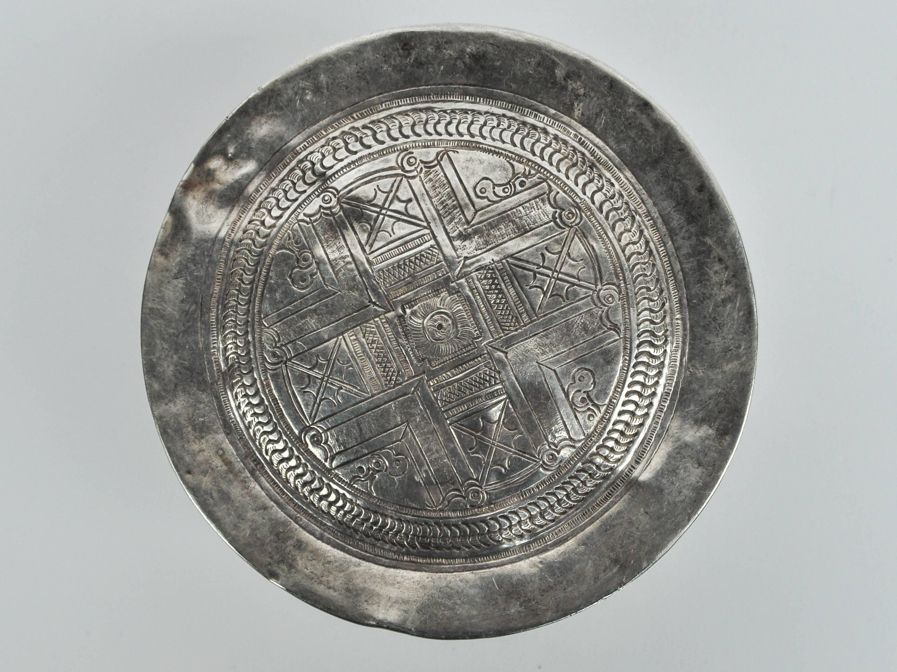 Silver Betel Box / Cannister from Laos, 19th Century, Repousse Work and Chasing 3