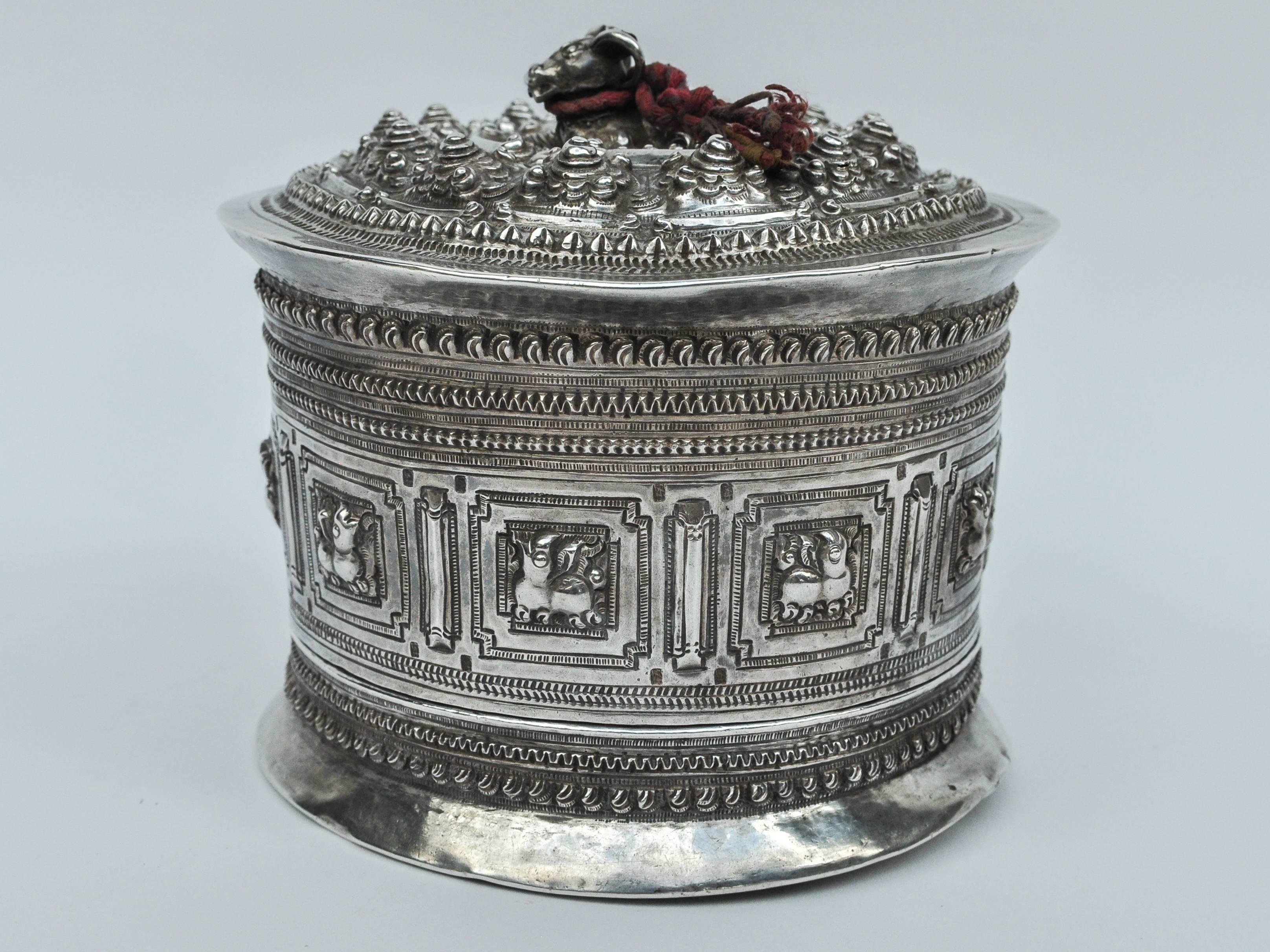 Silver Betel Box / Cannister from Laos, 19th Century, Repousse Work and Chasing 9