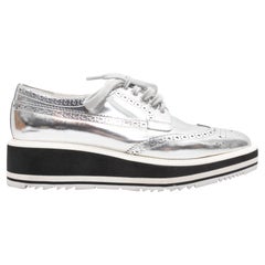 Silber & Schwarz Prada Metallic Leder Plateau Brogues Größe 37,5
