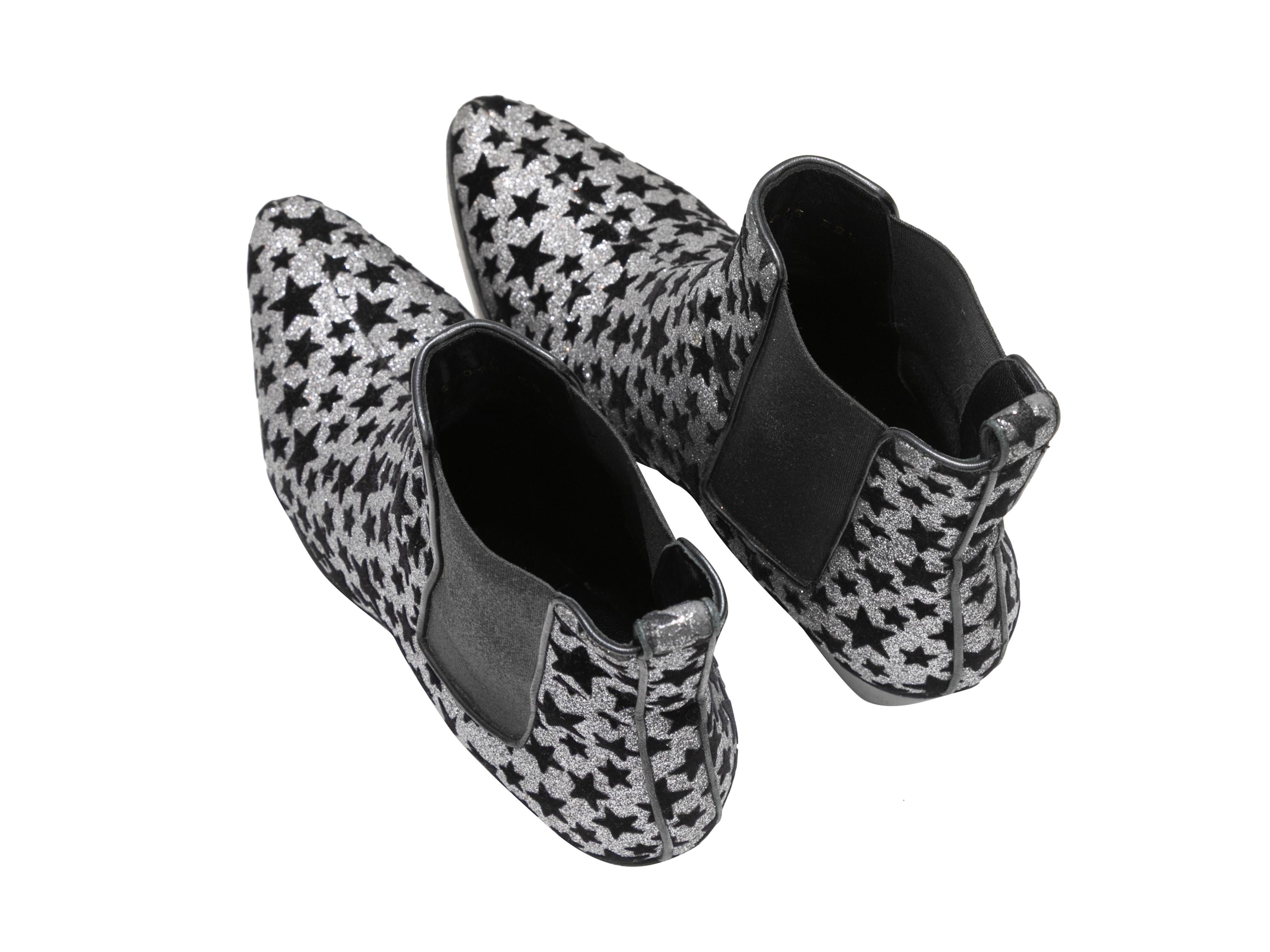 Noir Saint Laurent - Bottines à bout pointu étoiles paillettes argentées et noires, taille 38,5 en vente
